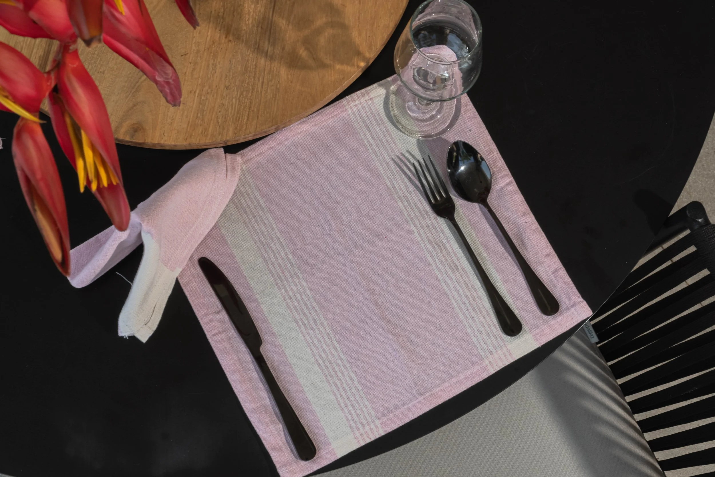 casa-textil-escobar-placemat-artesanal-rosa-servilleta-combinada.jpg