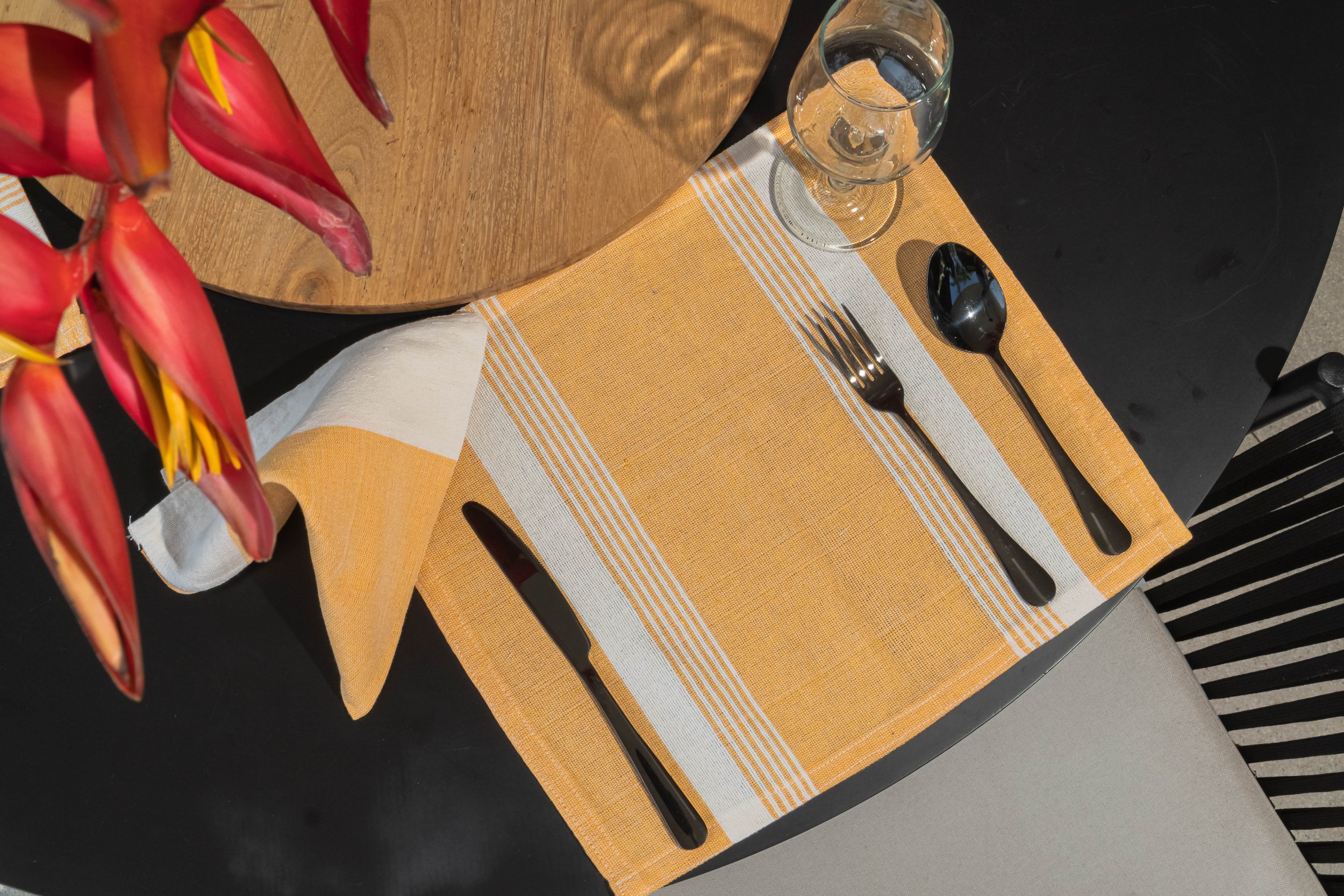 casa-textil-escobar-placemat-artesanal-amarillo-huevo-servilleta-algodon.jpg