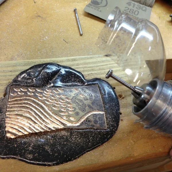 Watch out, now I've got the bur! I am mimicking chisel-patterned mokume just to see if the bur measures up.