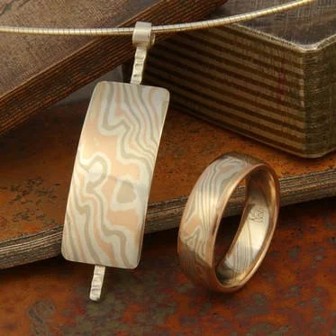 Fun with rose gold and background billets