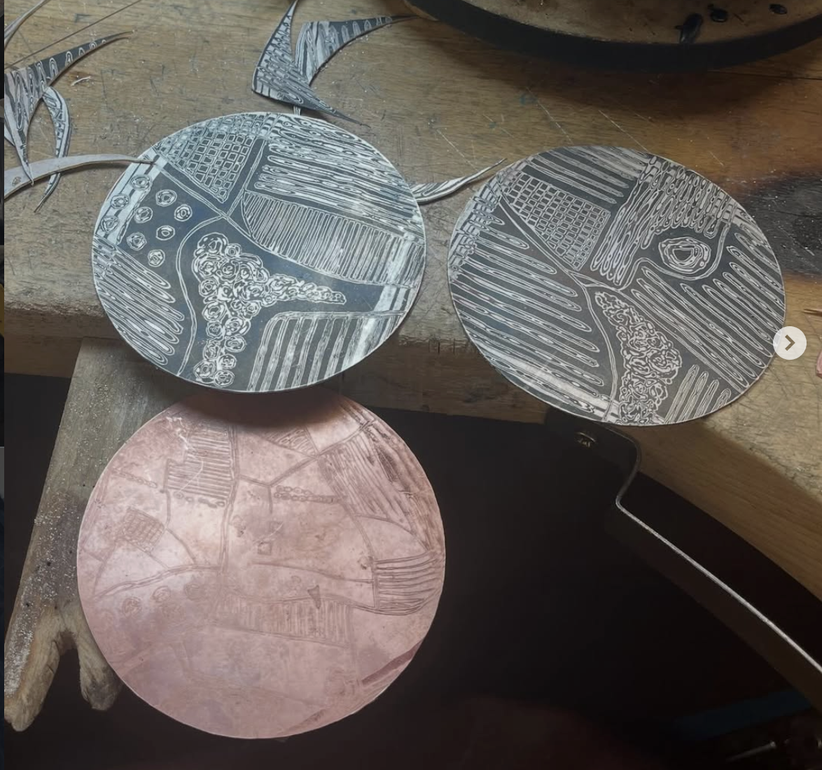 Busy, busy! Chisel patterning in Farnham