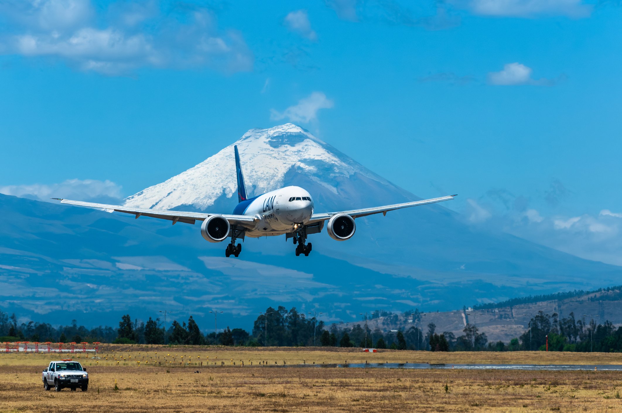 New nonstop route between Quito and Santiago