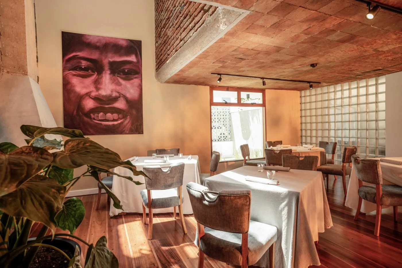 nuema- restaurante.jpg