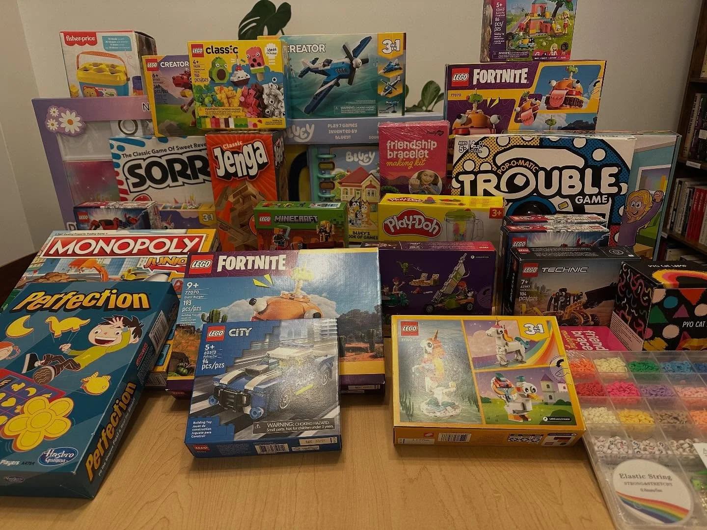 40 toys. 4 days. 🎮

This is what happens when streamers, creators, and their communities unite at the local level. Major shout out to our friends at Gather for reception of toys and wrapping, BGN community members for coordinating and delivering and