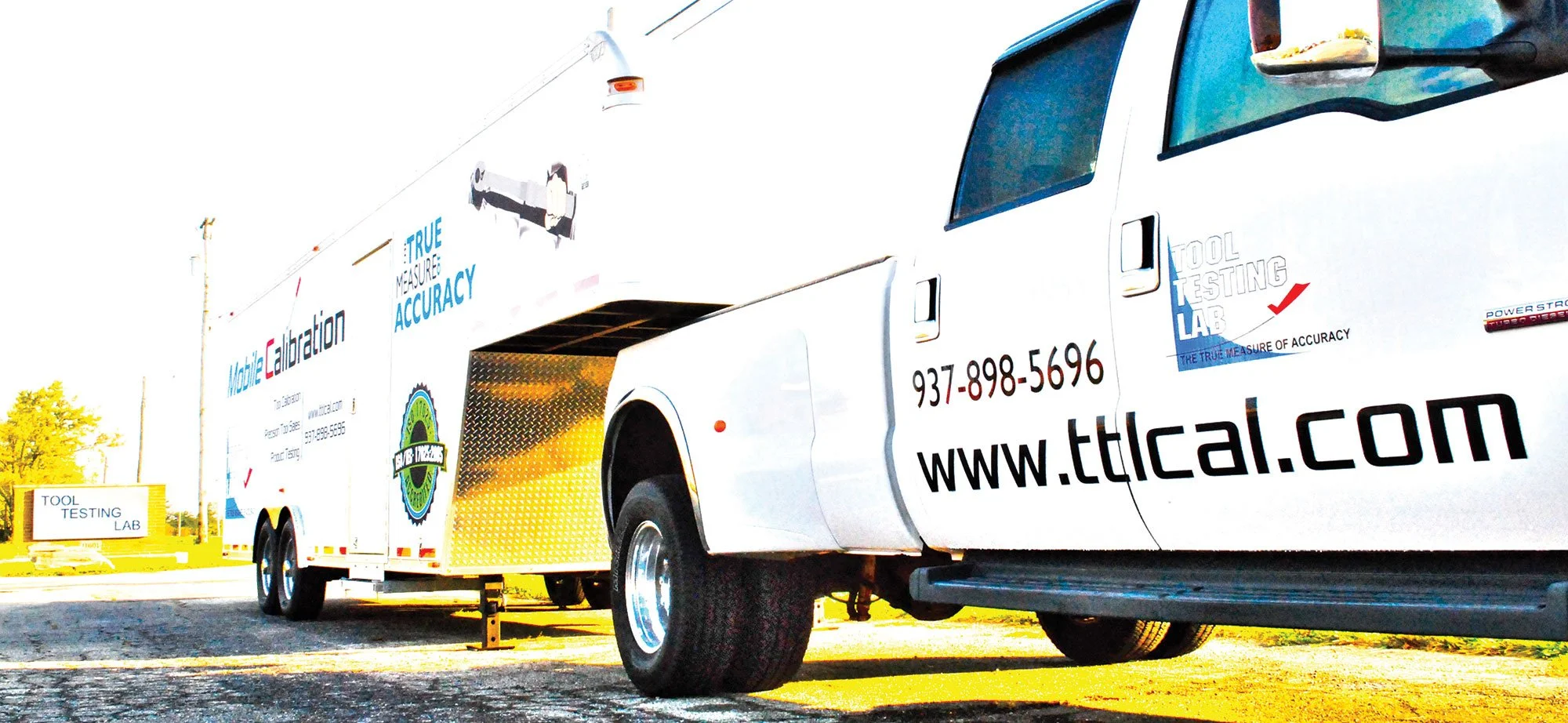 Onsite vs. In-Lab Calibration: Which Is Right for Your Tools?