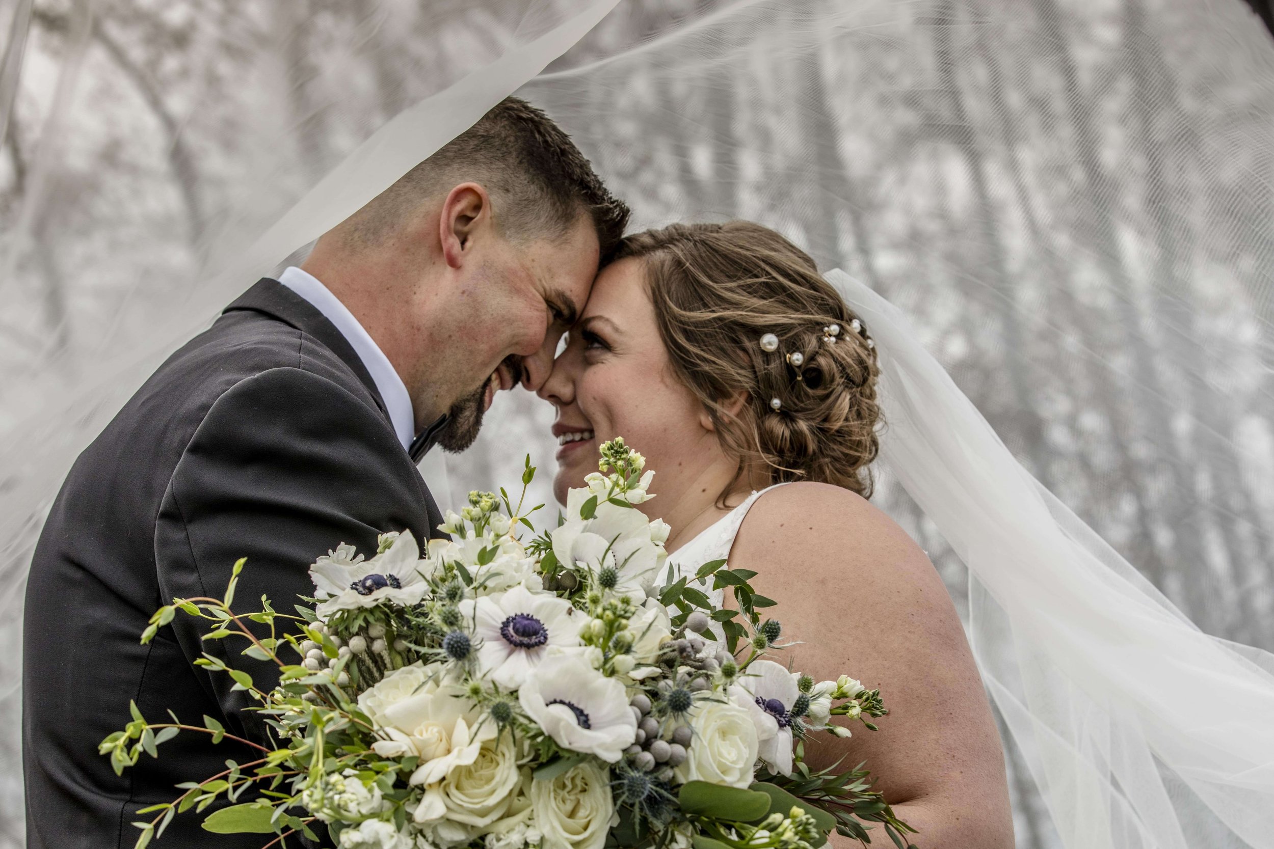 You ask: What is a Micro Wedding? 