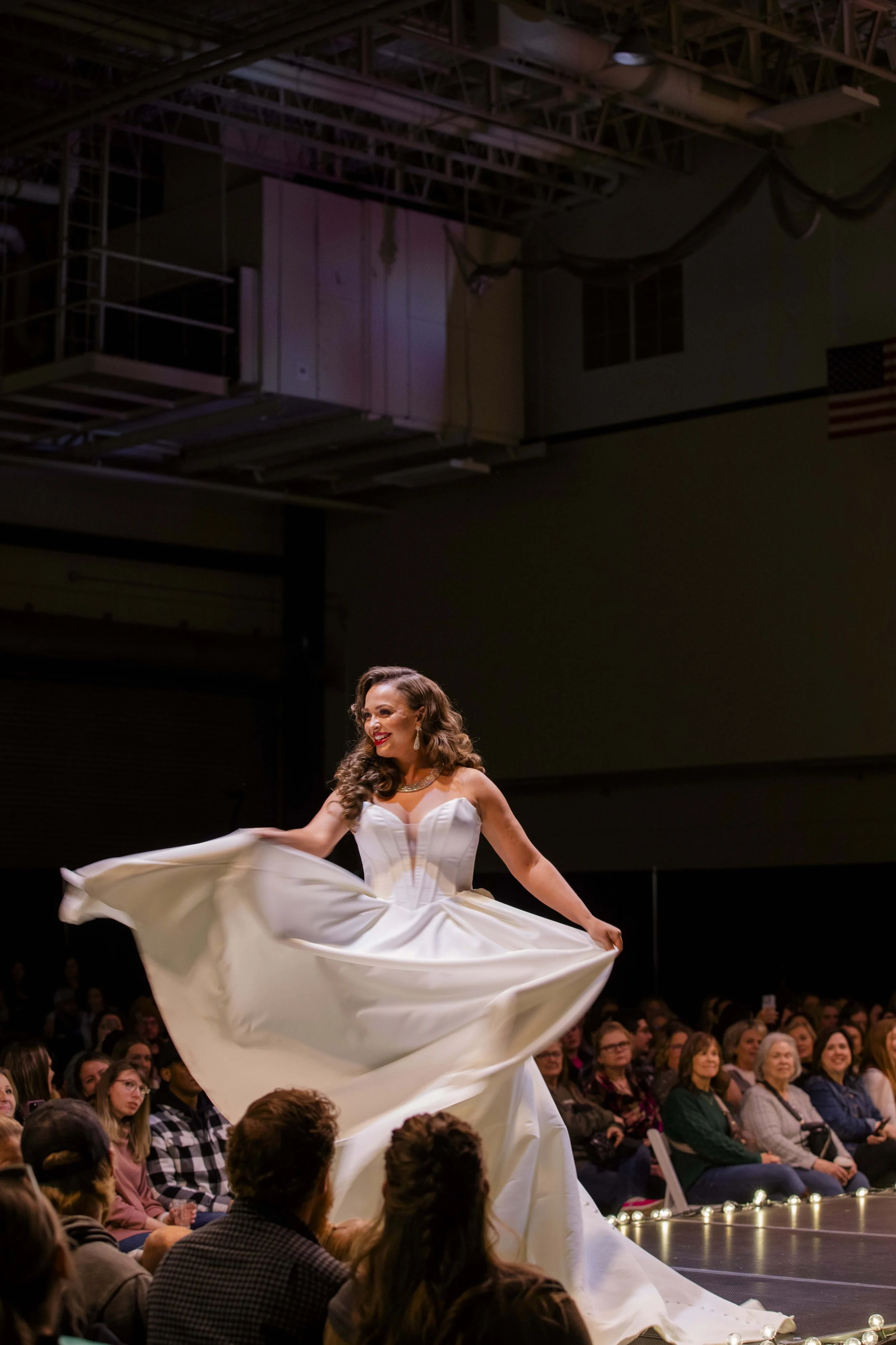 Duluth-Wedding-Show-Andrew-Samplawski-Photography-172-min.jpg