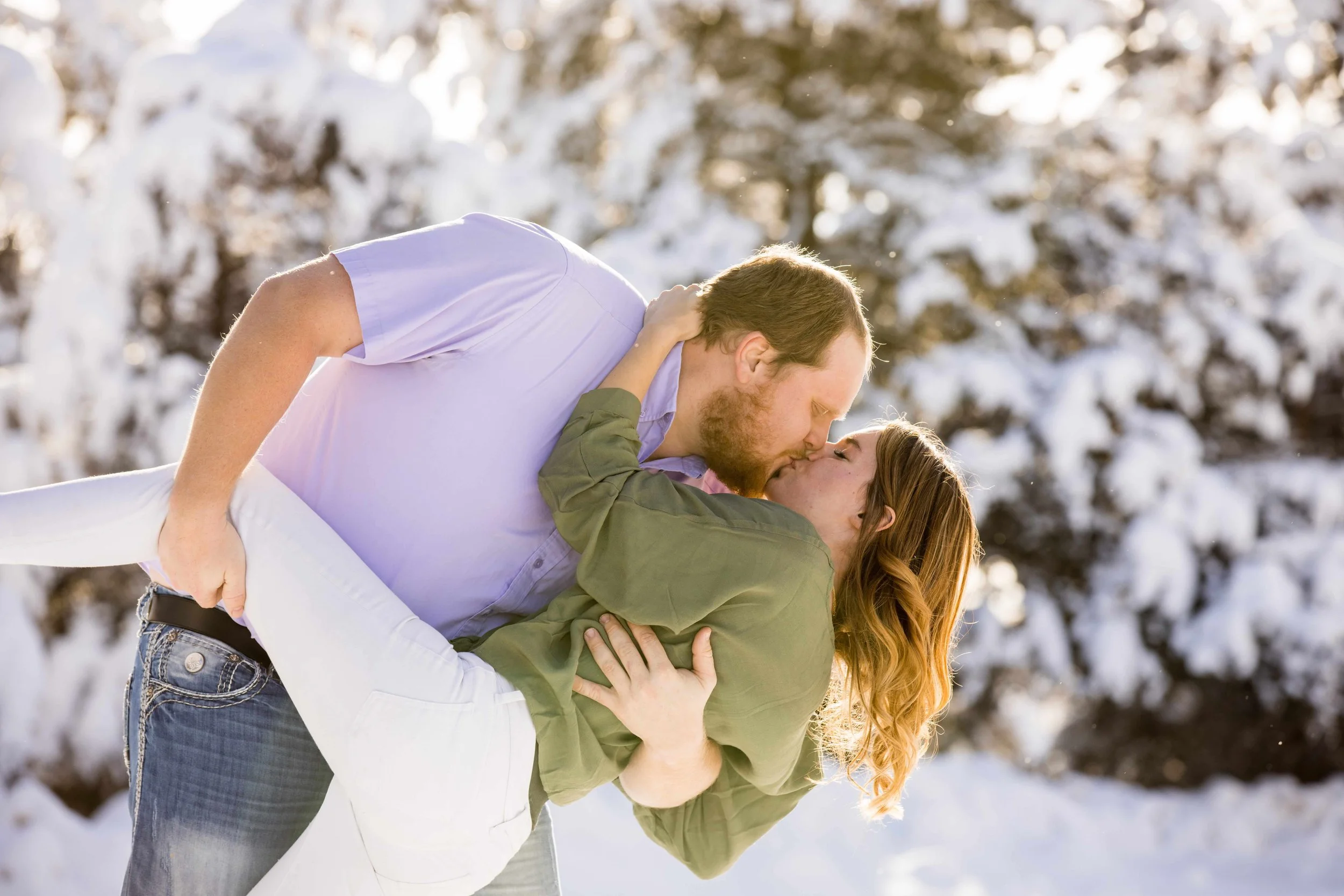 Winter-Engagement-Session-Andrew-Samplawski-Photography-Eau-Claire-Engagement-Photographer.jpg