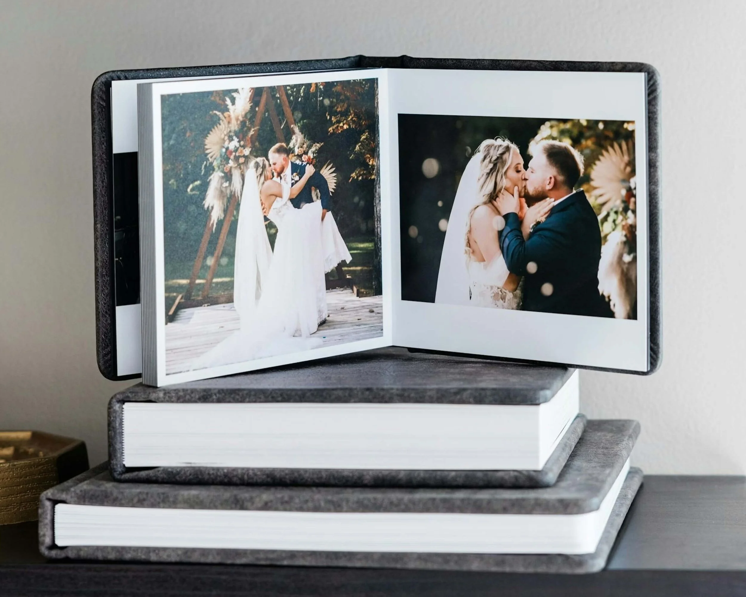Wedding-Album-stack-volumes (1).jpg