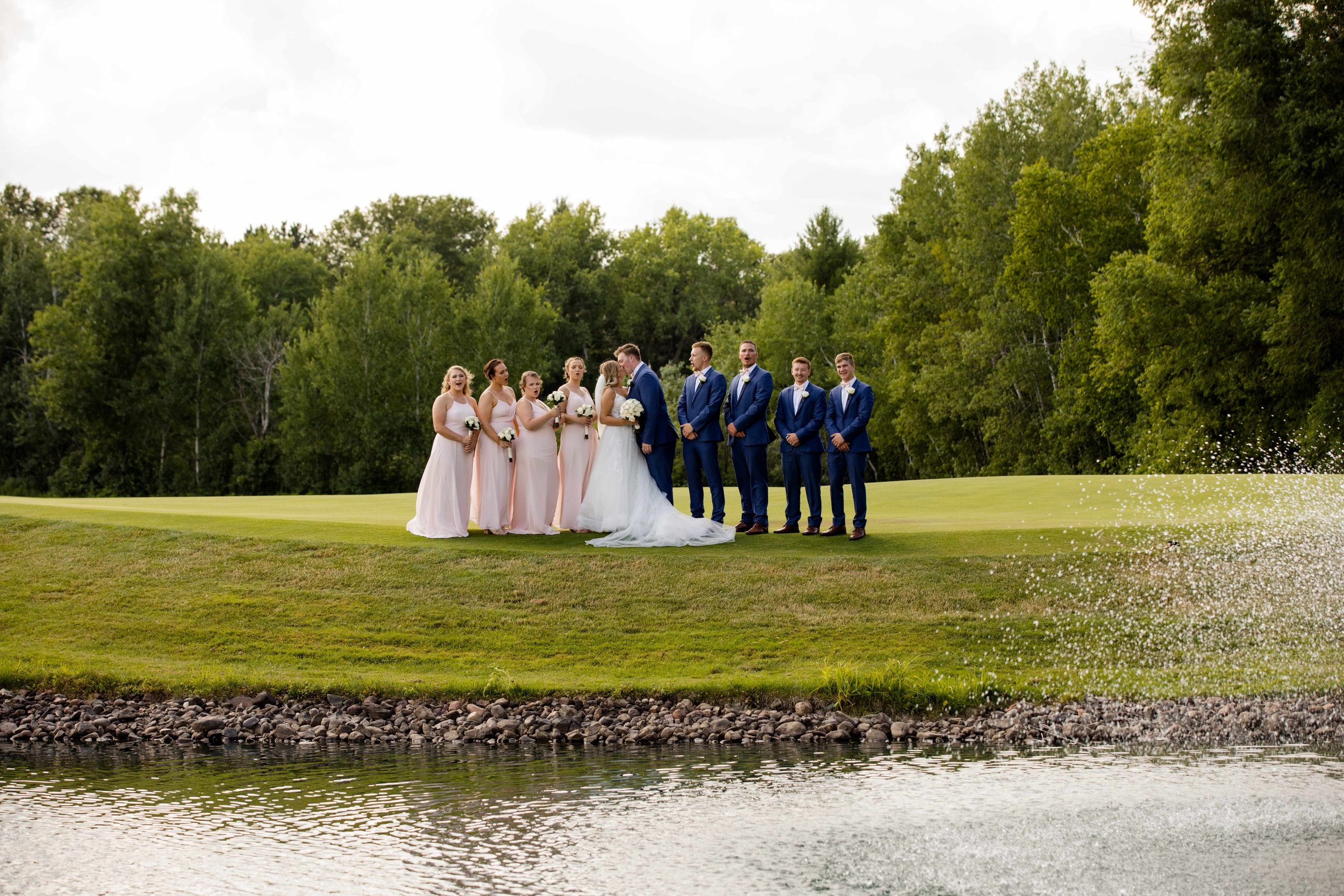 lake-wissota-golf-events-wedding-photos-chippewa-falls-wi-wedding-party-642.jpg