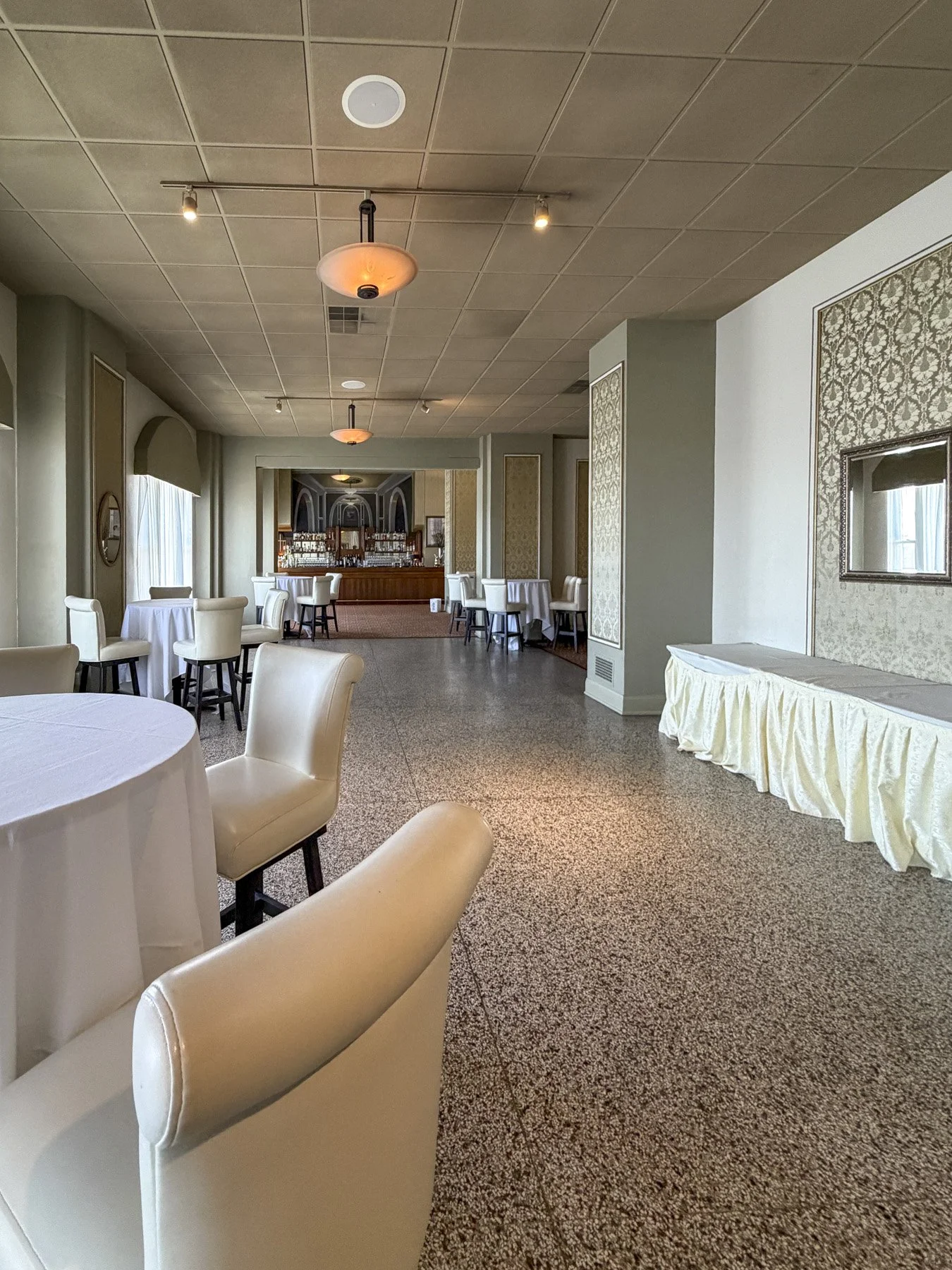006-Greysolon-wedding-venue-Duluth-Minnesota-Wedding-Photographer-North-Shore-Engagement.jpg