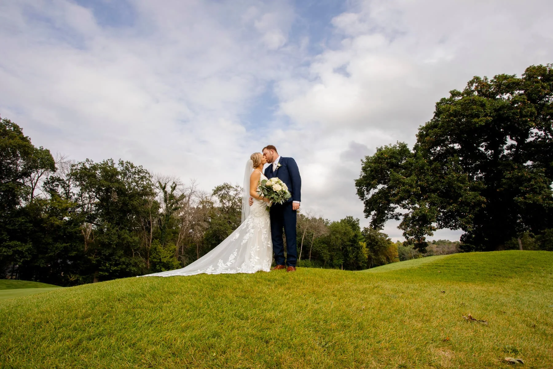 Dellwood Country Club Wedding in Dellwood, Minnesota