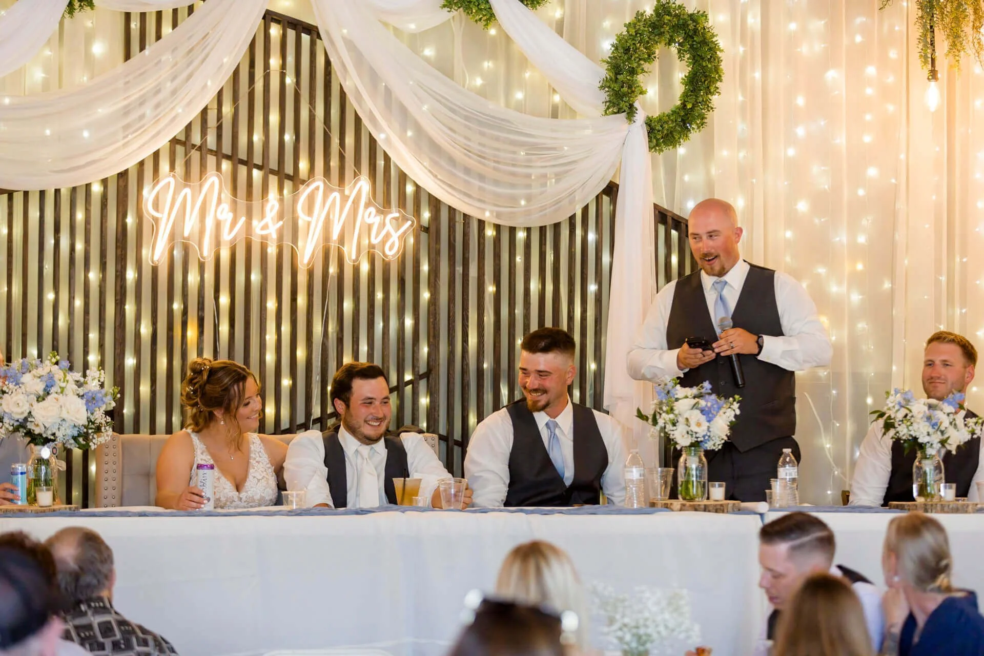 709-candid-wedding-photographer-speech-of-best-man-at-Dixons-Apple-Orchard-Cadott-WI-Wedding-Andrew-Samplawski-Photography.jpg