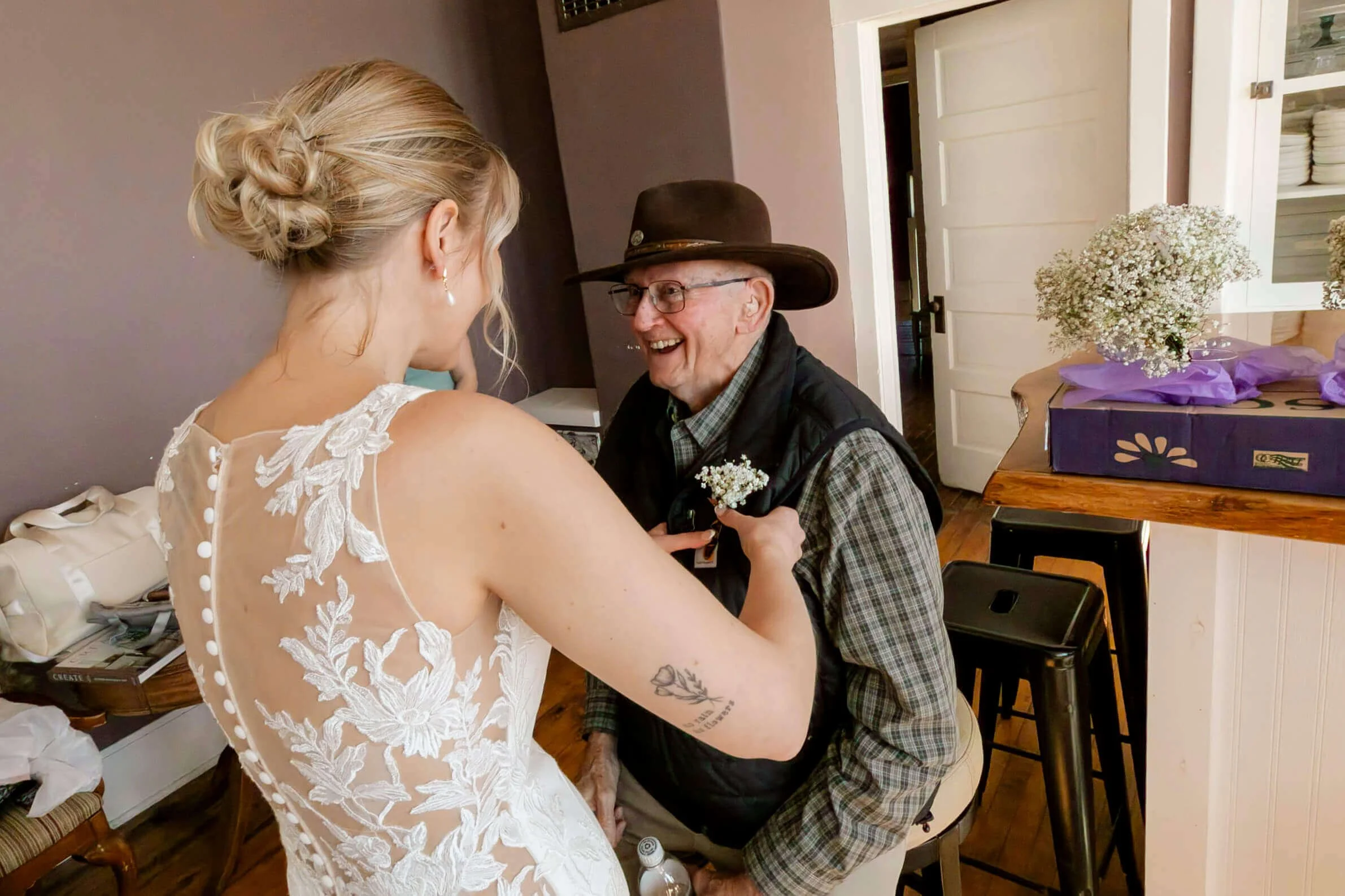 124-candid-bride-grandpa-Roosevelt-Hills-Wedding-Barronette-WI-moments.jpg