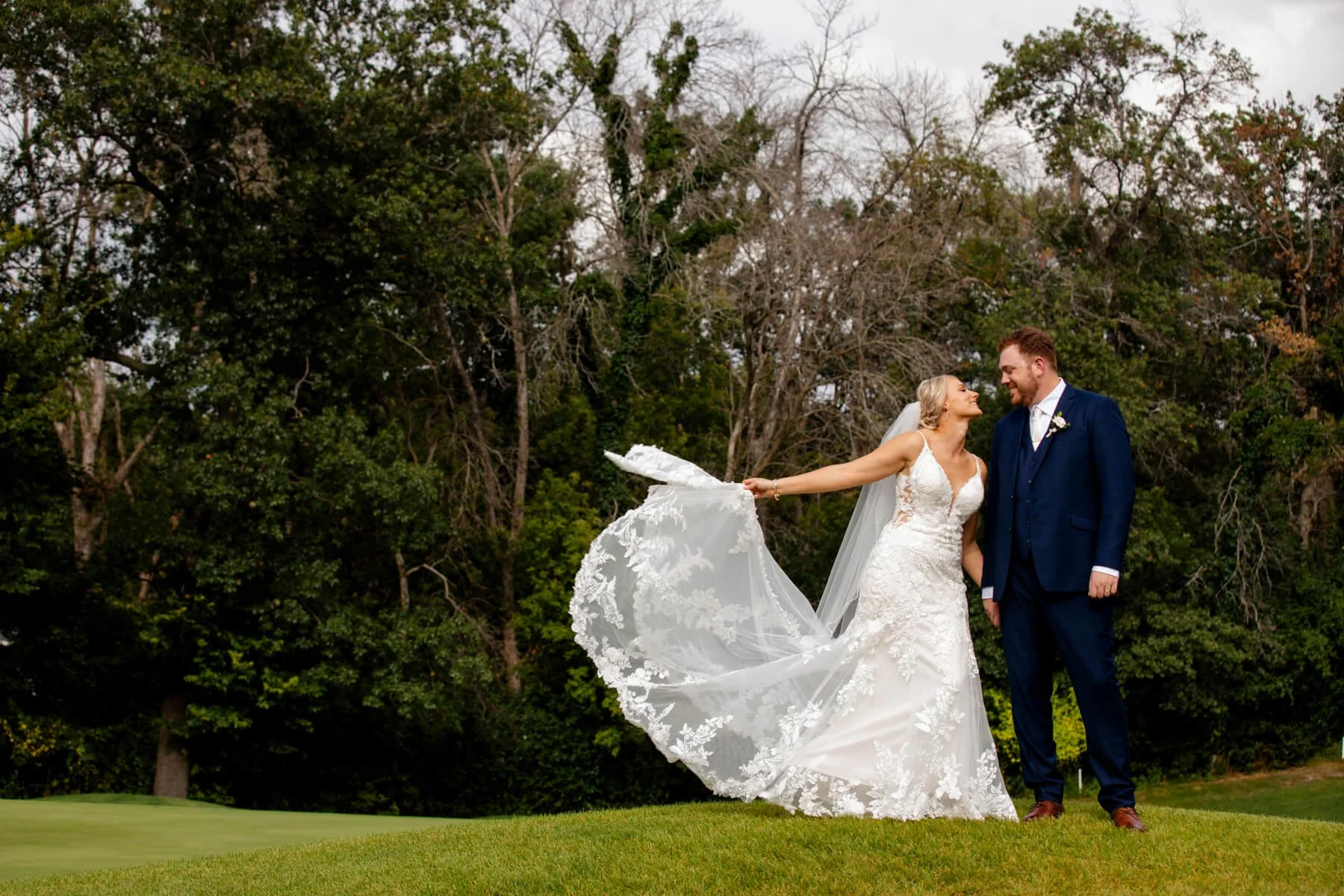 008-Dellwood Country Club - Dellwood, MN - Twin Cities Wedding Photographer.jpg