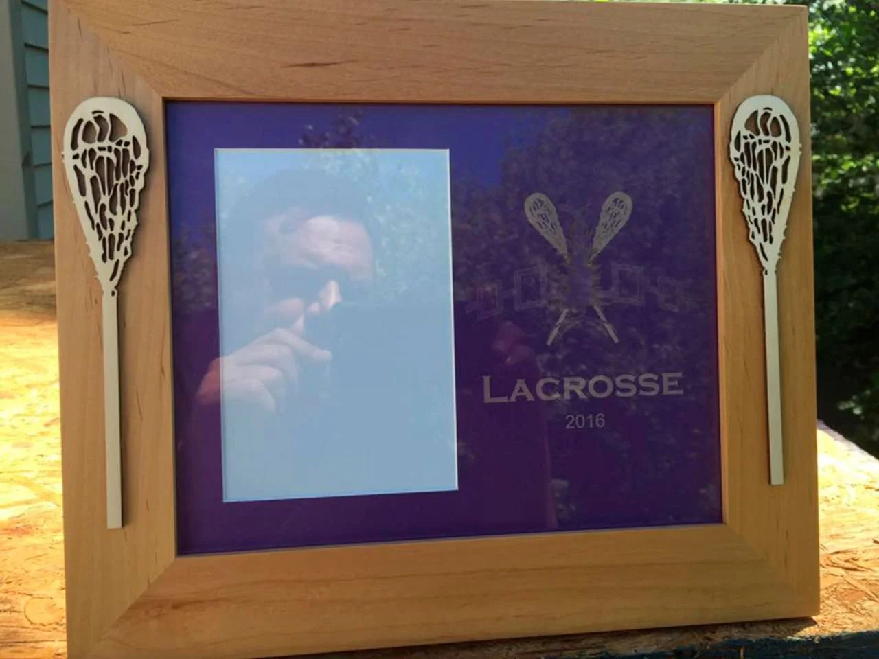 lacrosse_frame_with_2_sticks__14401.jpg