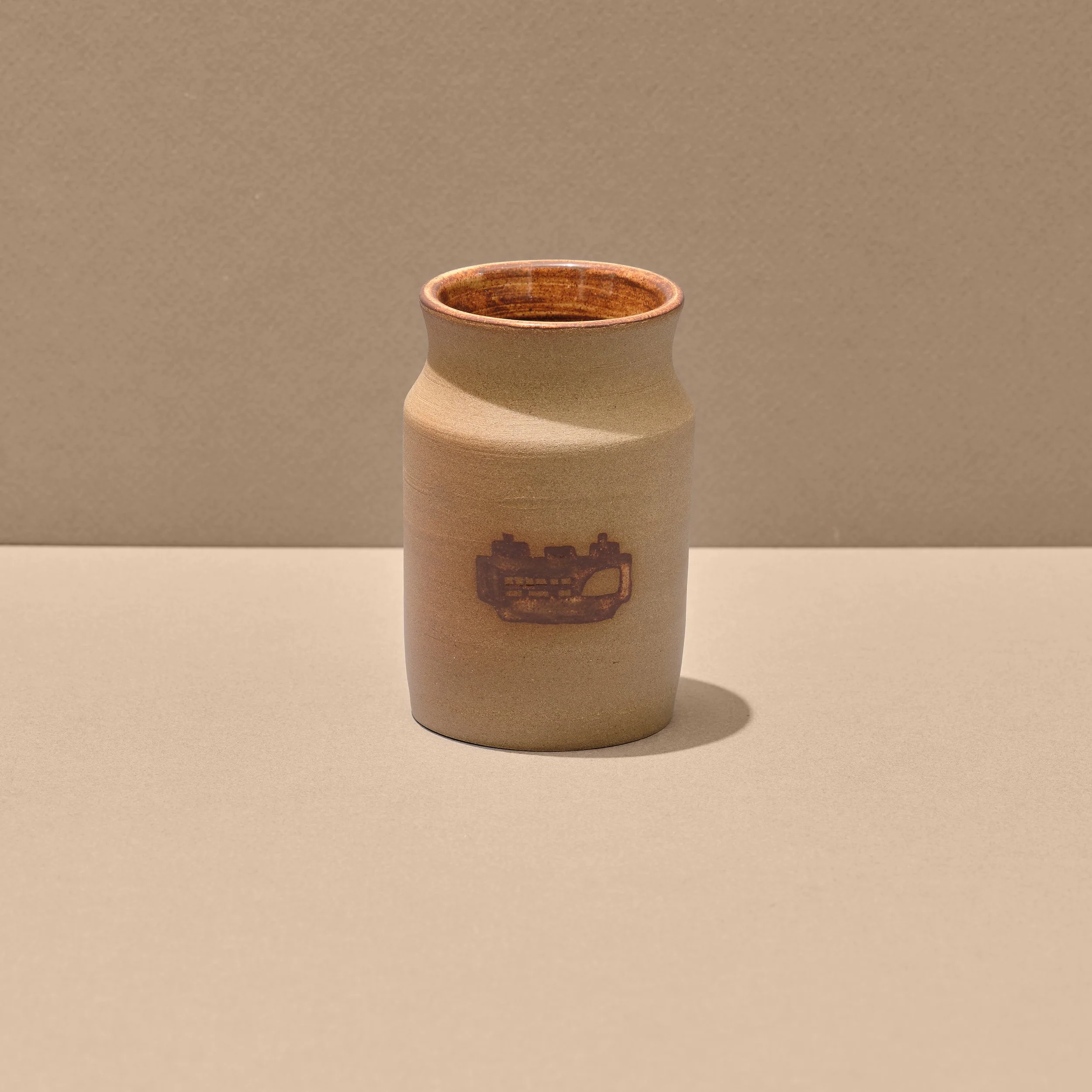Crossing_Bud_Vase_Natural_Rusted_Hull_1_FRONTH.jpg