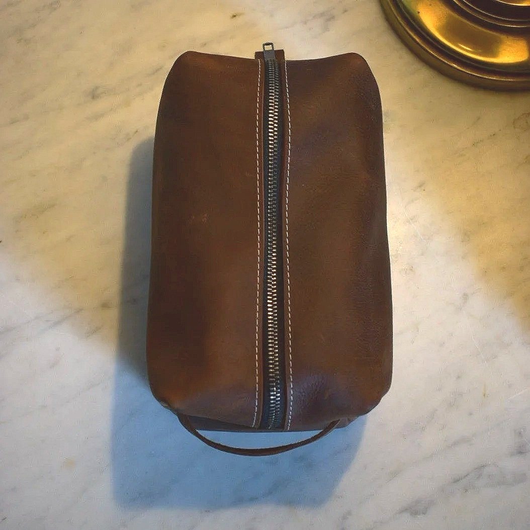Dopp_Brown_Top.jpg