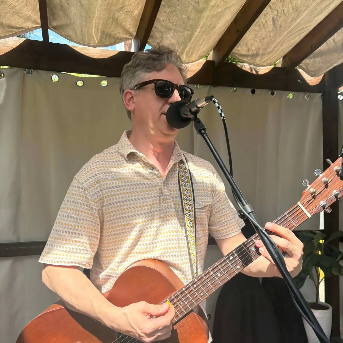 Kicked off Songwriter Sessions yesterday at @hifitexmexbbq and @eveningstarva presented by @thewhathaveyoumusic. Next one is Sun April 26, 1-3 pm with special guest Ryan Walker of @thebeanstalklibrary