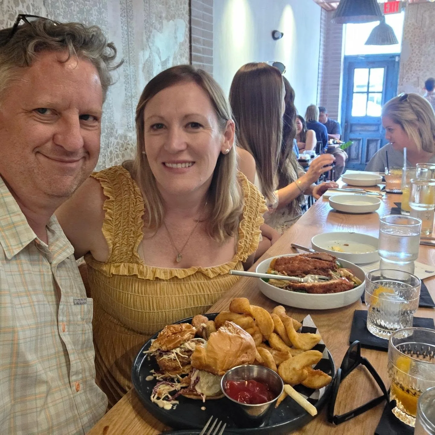Last week, my wife and I were invited to try out the menu at @littlebirdieva during their mock service for family and friends. The new spot from Matt, Eric, and the crew at @matt.and.tonys features the most delicious chicken sandwich you've had. We l