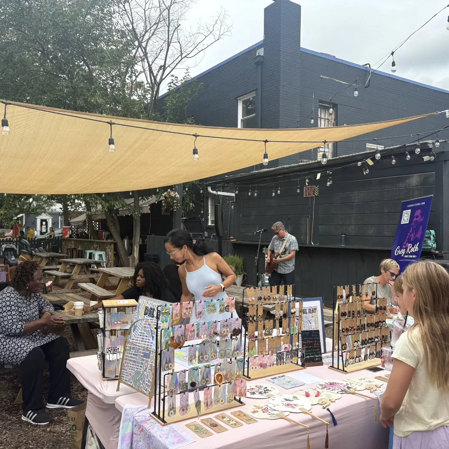 Thanks to the Gustave Art &amp; Craft Market and @visitdelray for having me this morning. Can't remember the last time I had to sing at 10 am (I don't do a while lot of morning radio spots these days, altho I'm available har). Fun time, broke a strin