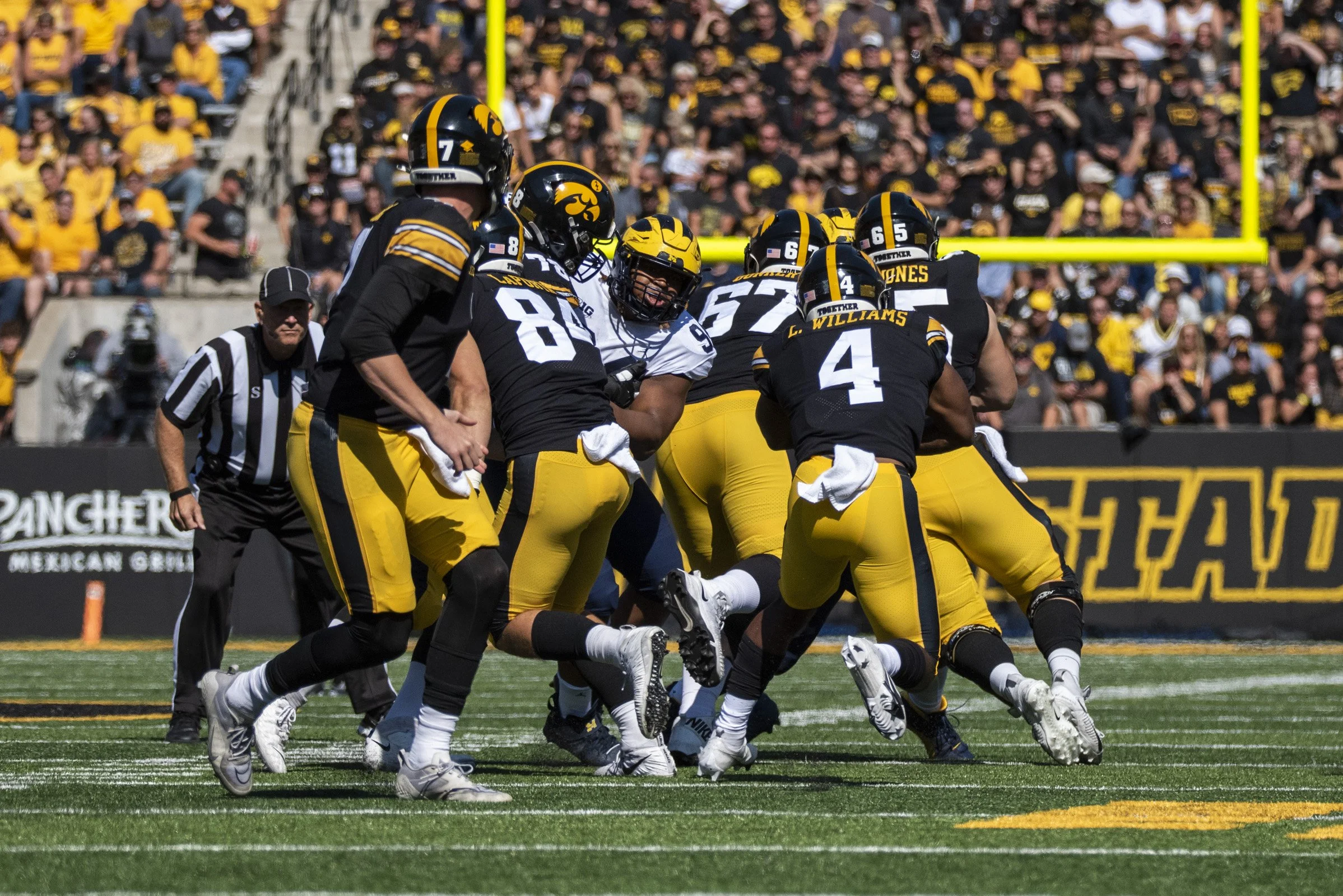 2022 FB_UM vs Iowa043.jpg