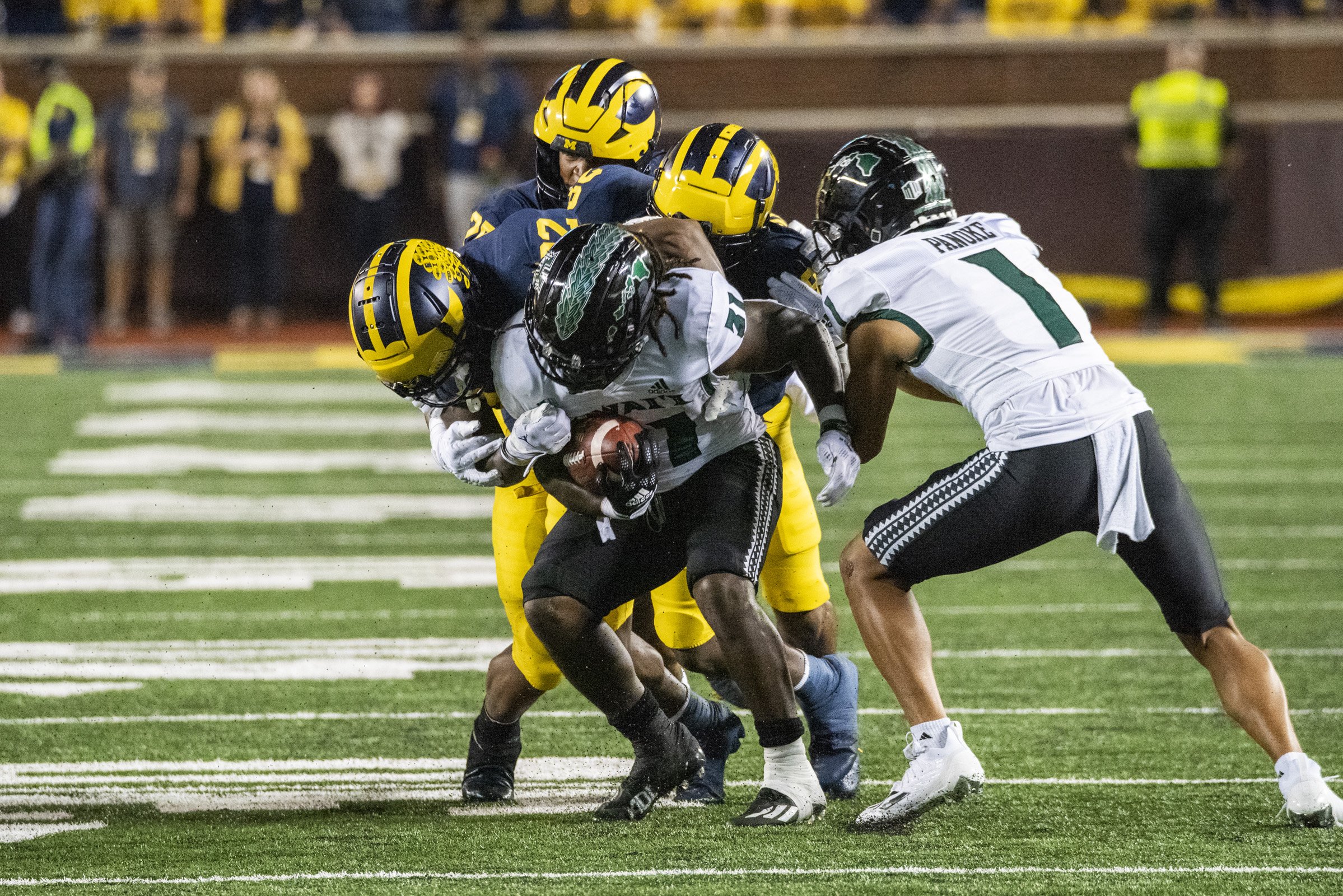 2022 FB_UM vs Hawaii0057.jpg