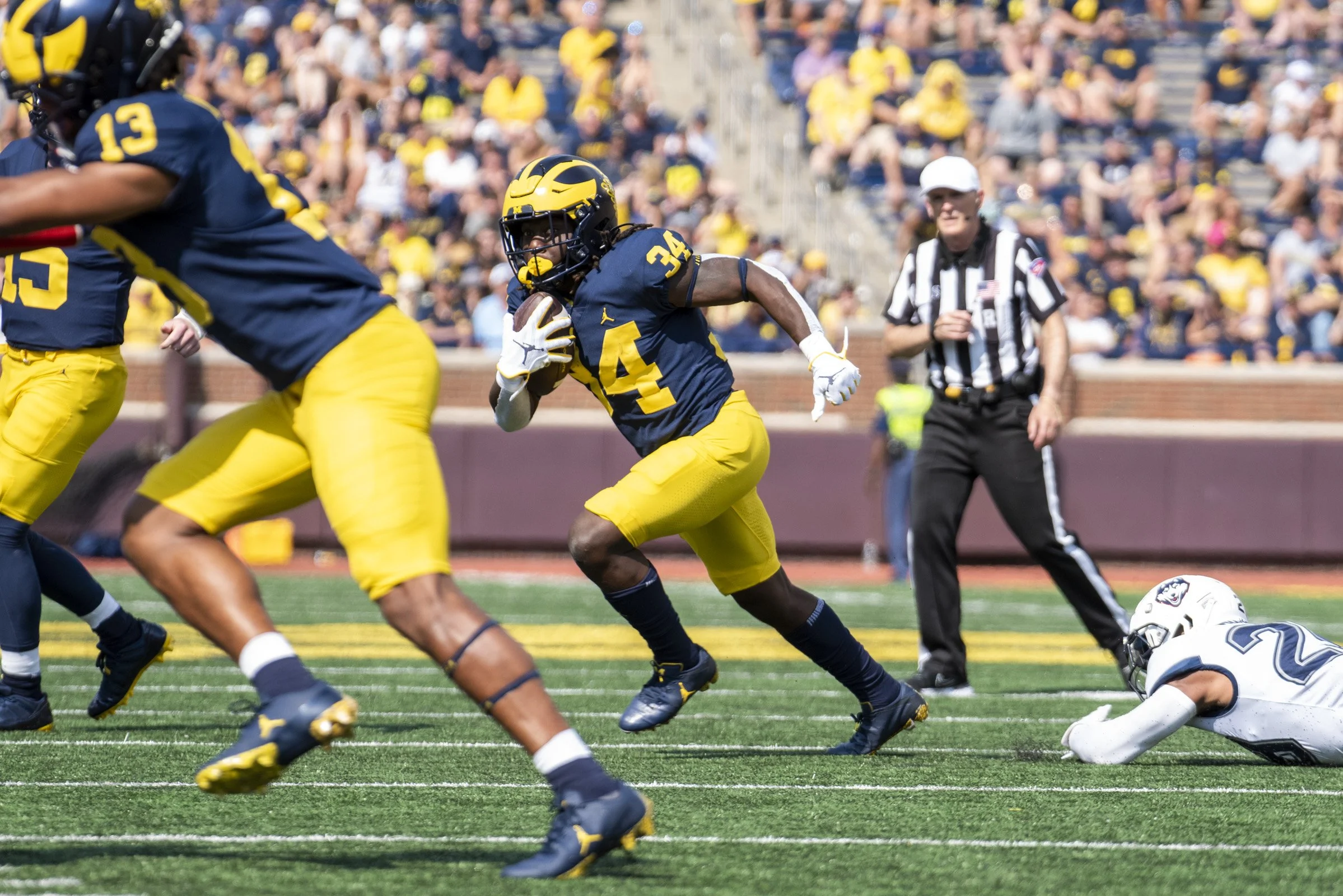 2022 FB_UM vs UCONN090.jpg