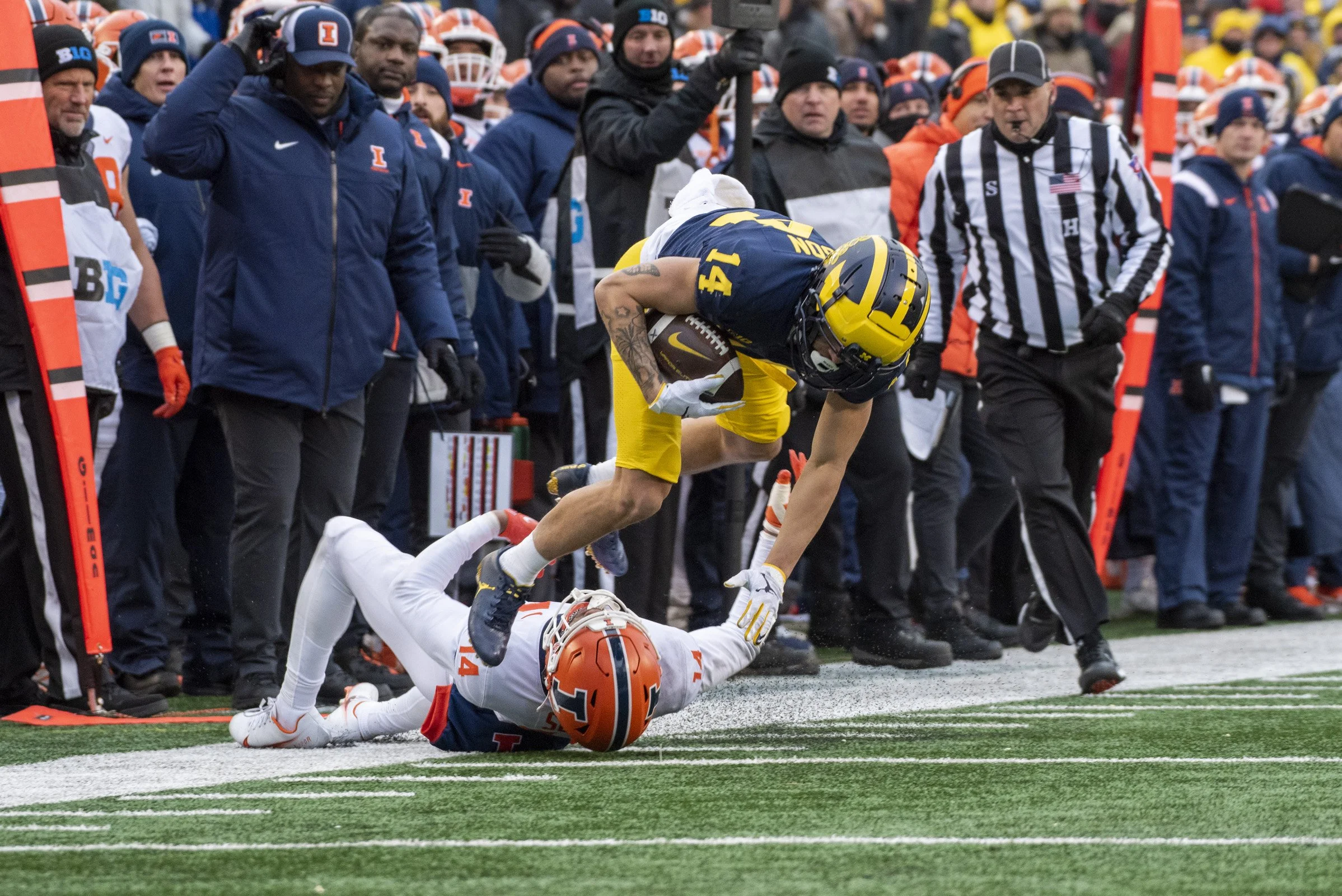 2022_FB vs Illinois_0100.jpg