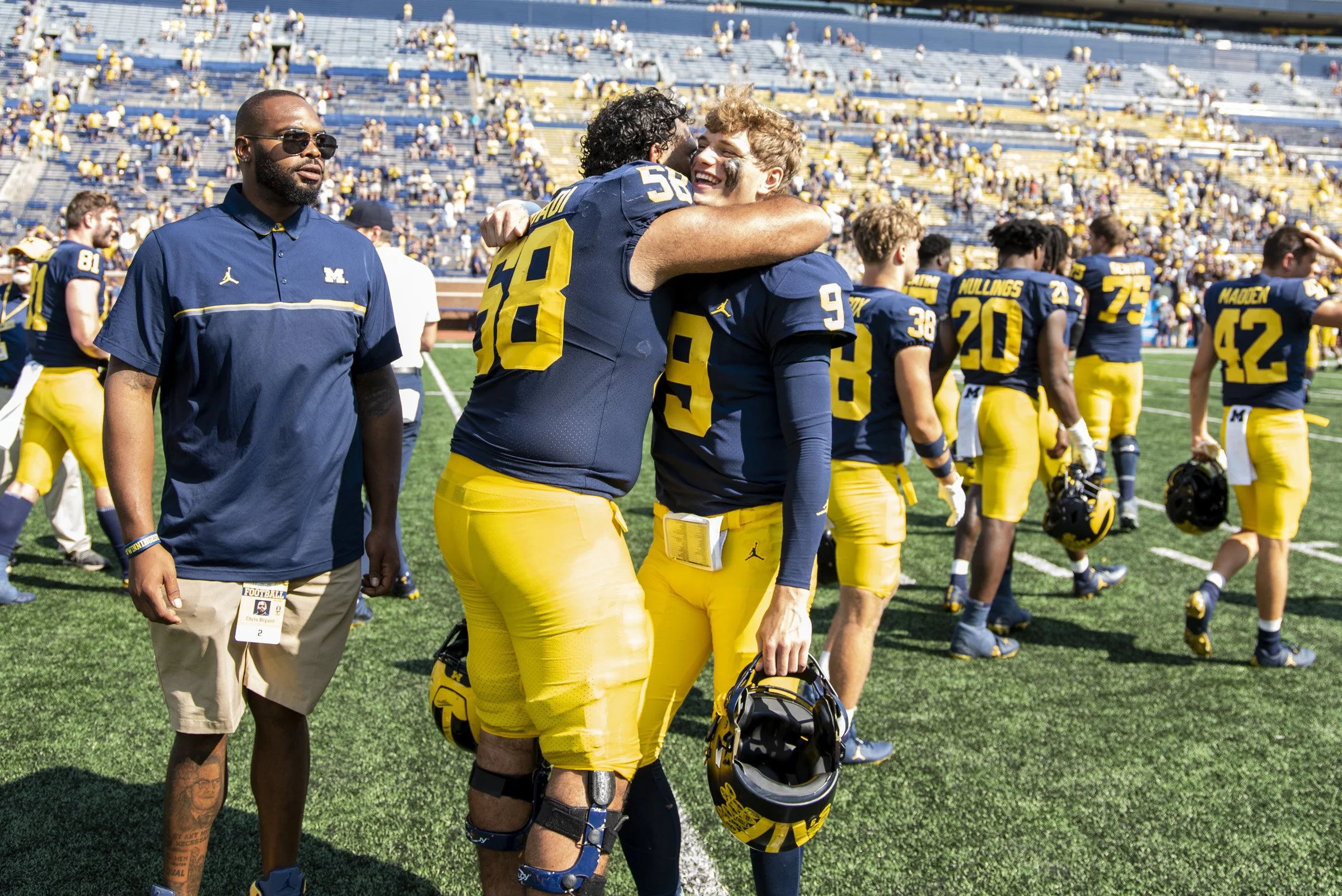 2022 FB_UM vs UCONN105.jpg