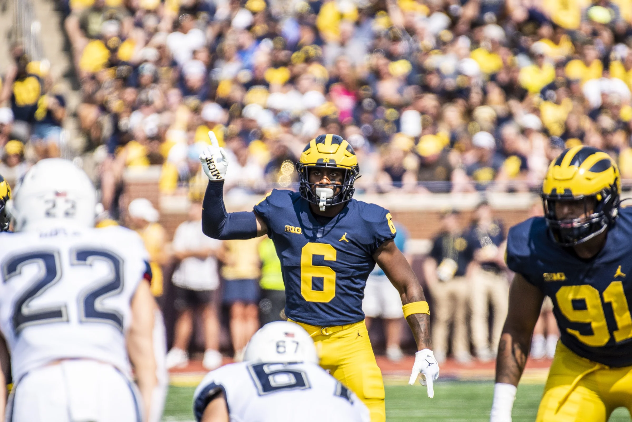 2022 FB_UM vs UCONN044.jpg