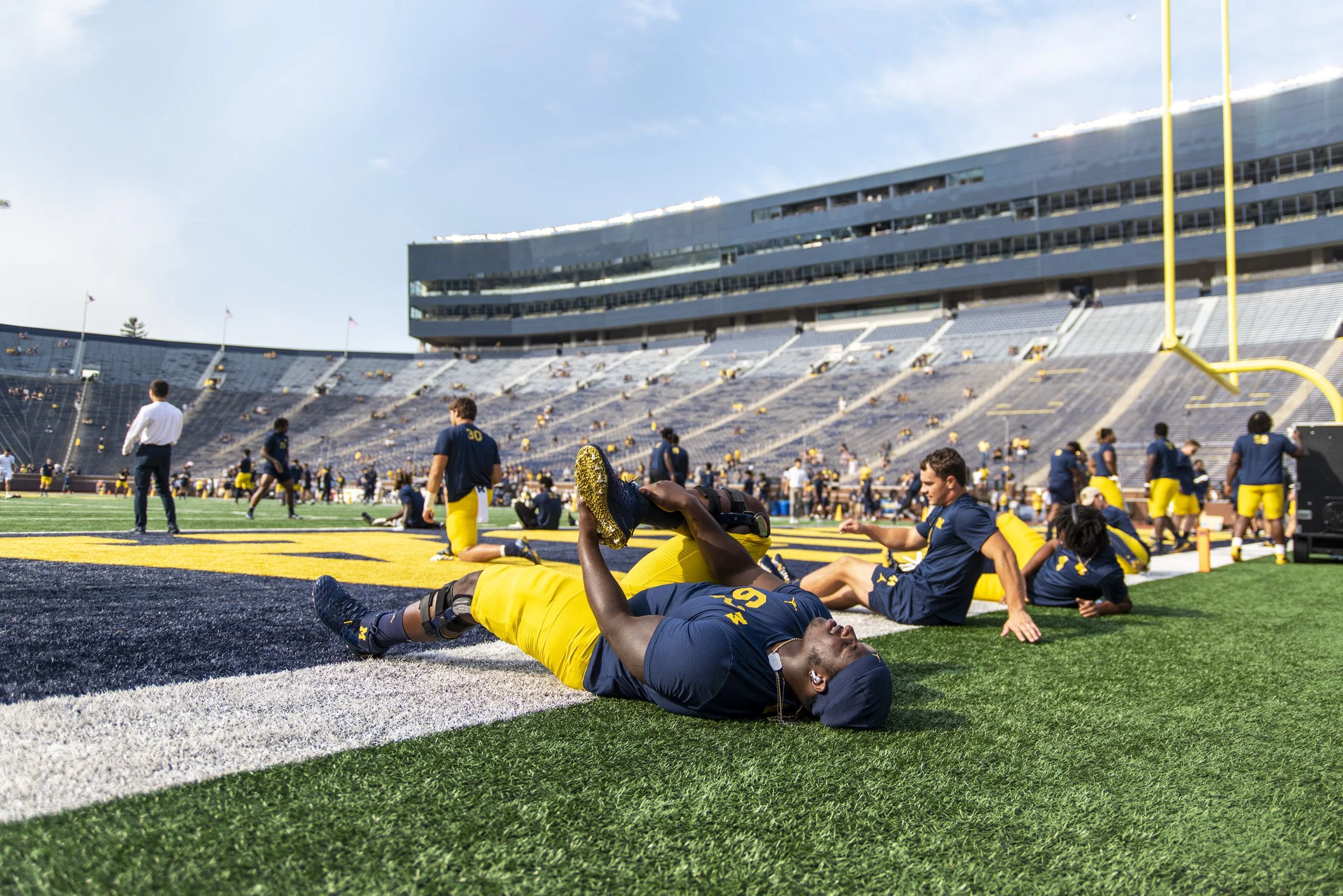 2022 FB_UM vs UCONN001.jpg