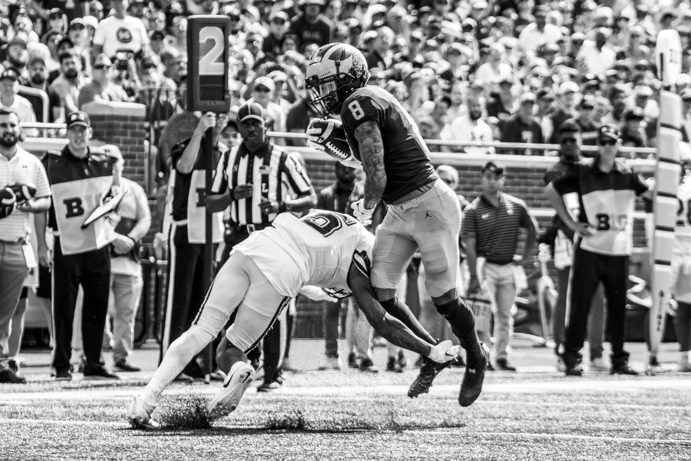 2022 FB_UM vs UCONN049.jpg