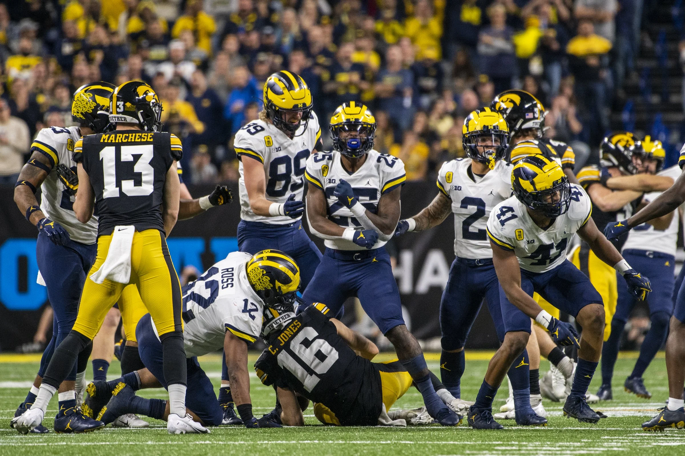 2021.12.04_Big Ten Champ_0105.jpg