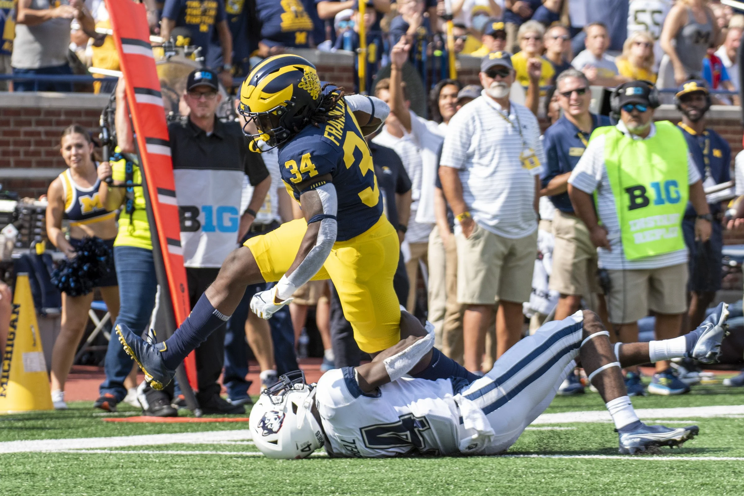 2022 FB_UM vs UCONN093.jpg