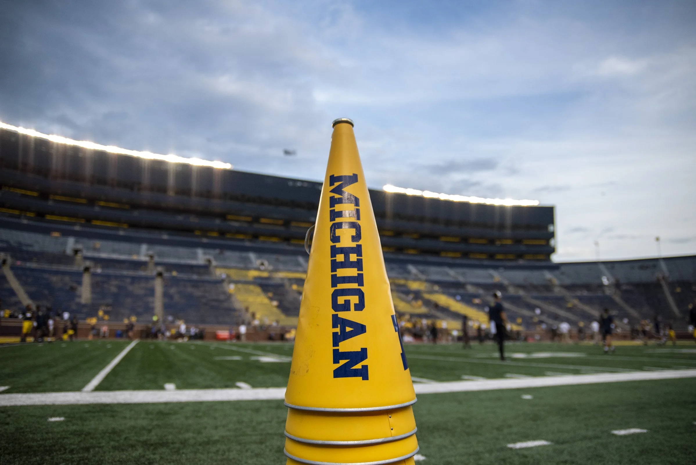 2022 FB_UM vs Hawaii0009.jpg