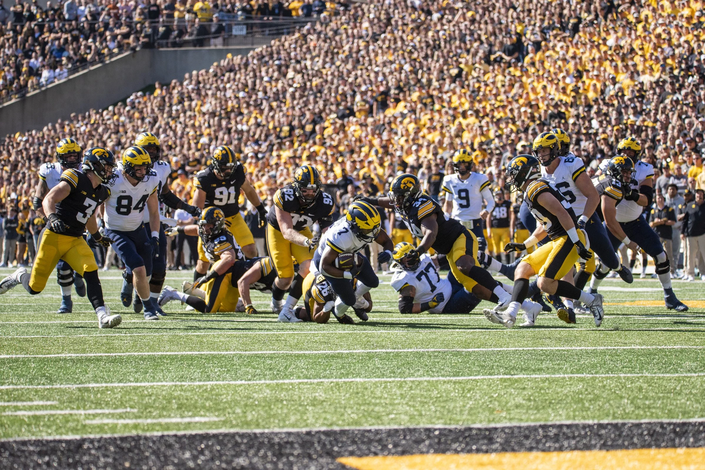 2022 FB_UM vs Iowa020.jpg