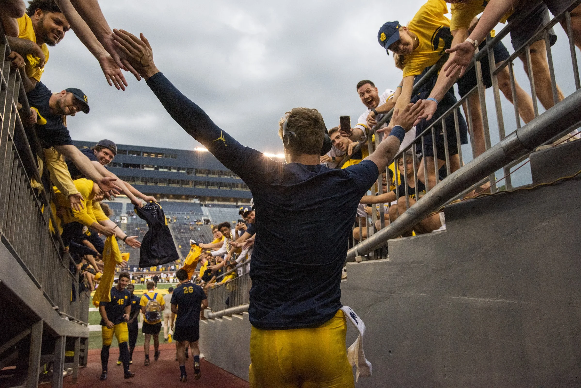 2022 FB_UM vs Hawaii0006.jpg