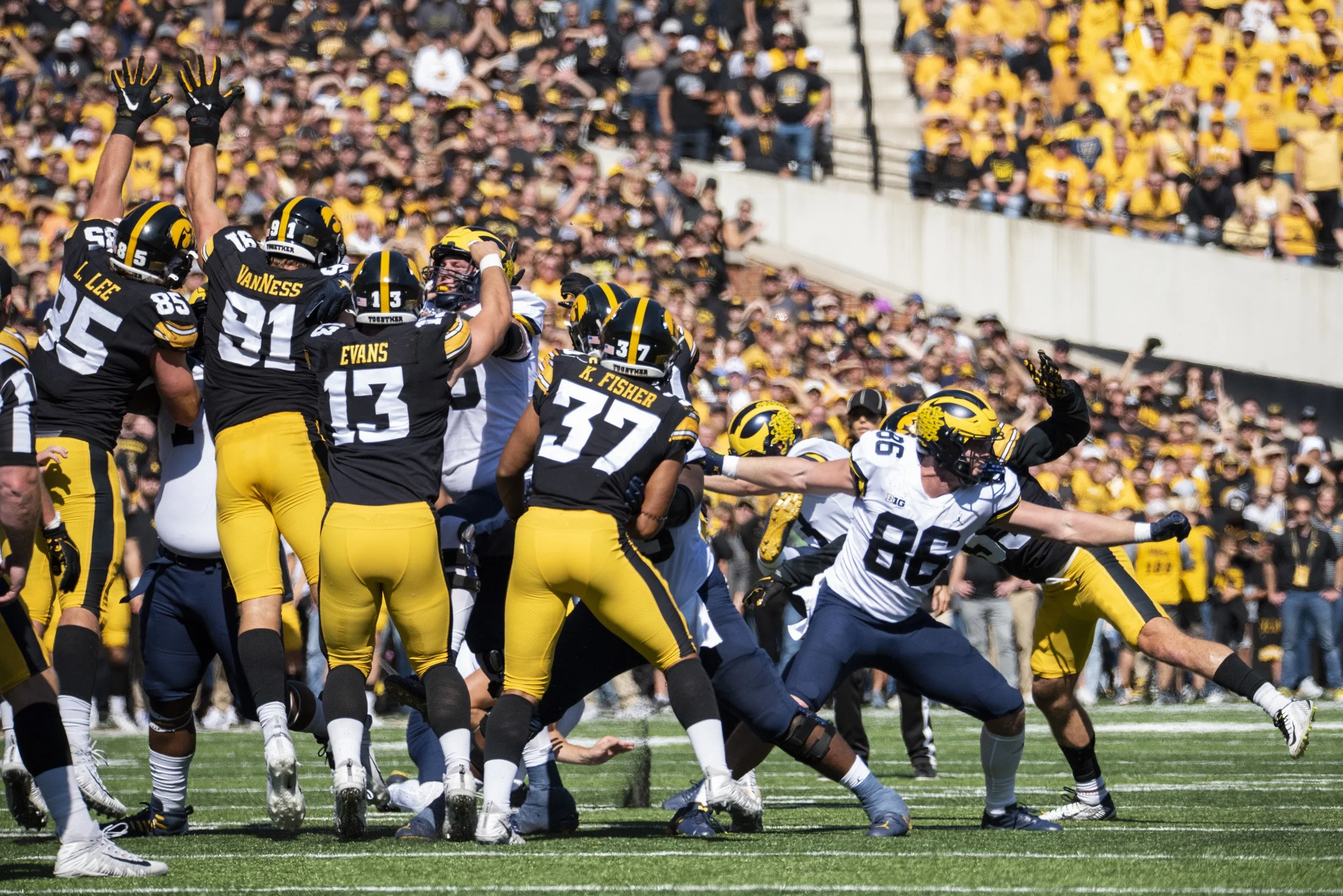 2022 FB_UM vs Iowa038.jpg