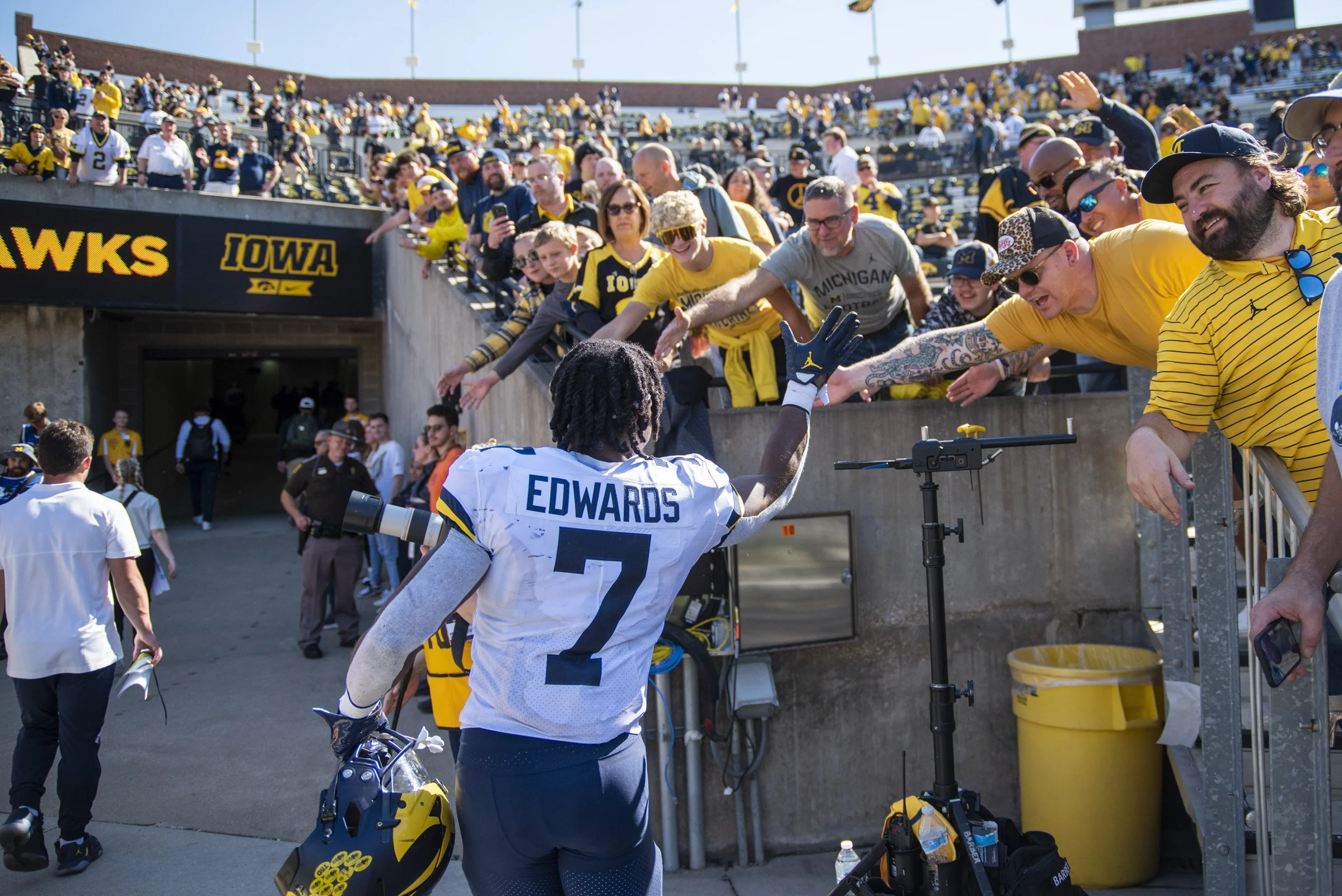 2022 FB_UM vs Iowa092.jpg