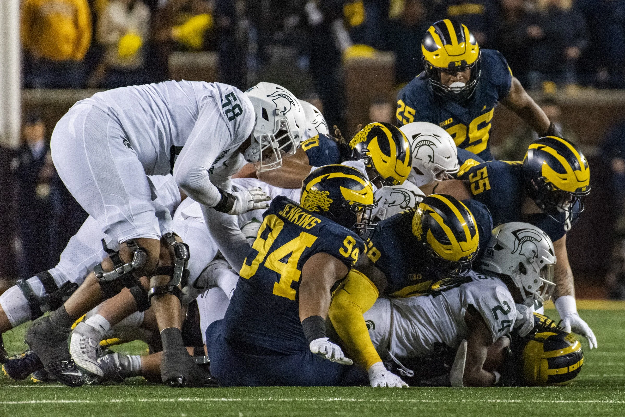 2022 FB_UM vs MSU037.jpg