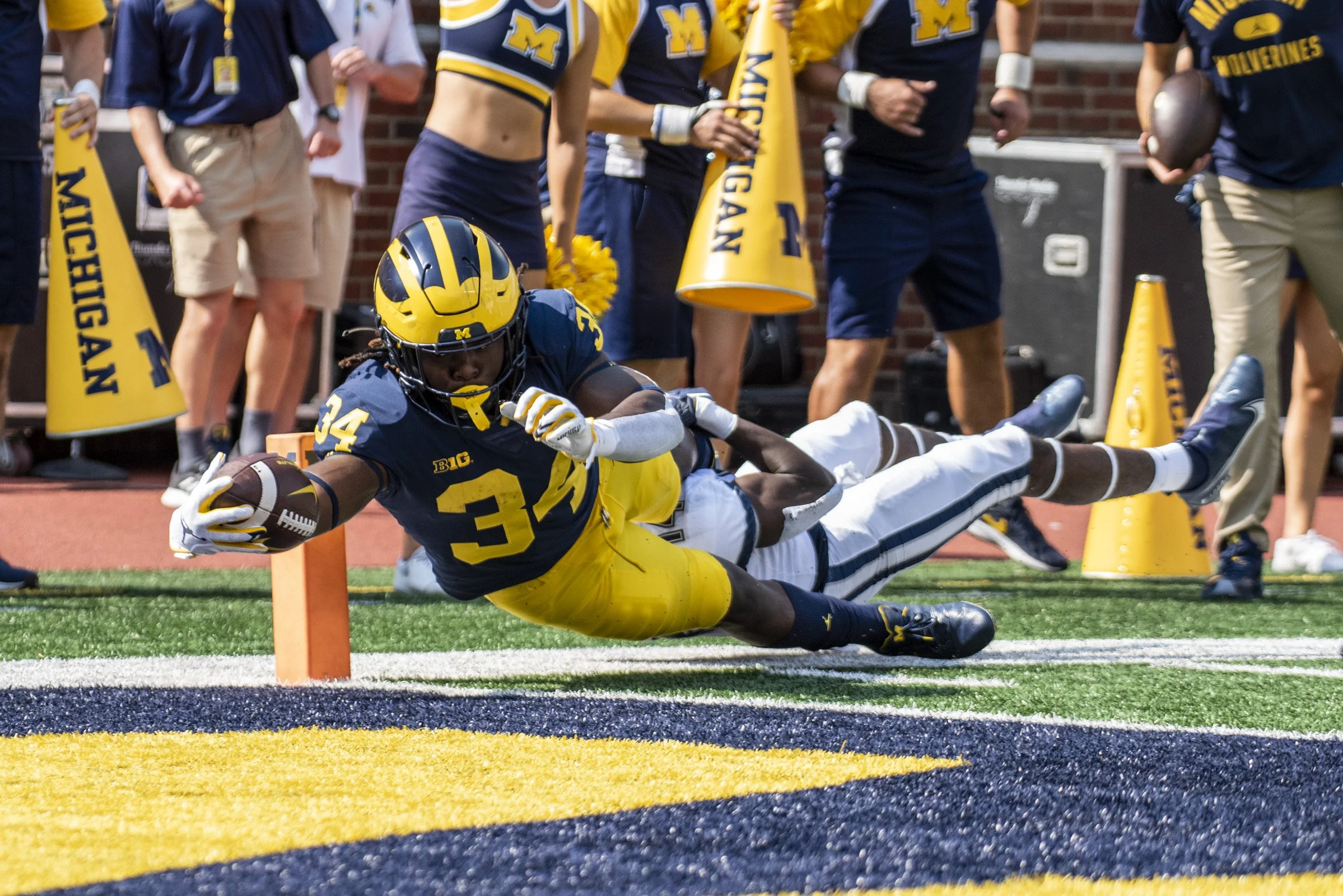 2022 FB_UM vs UCONN094.jpg