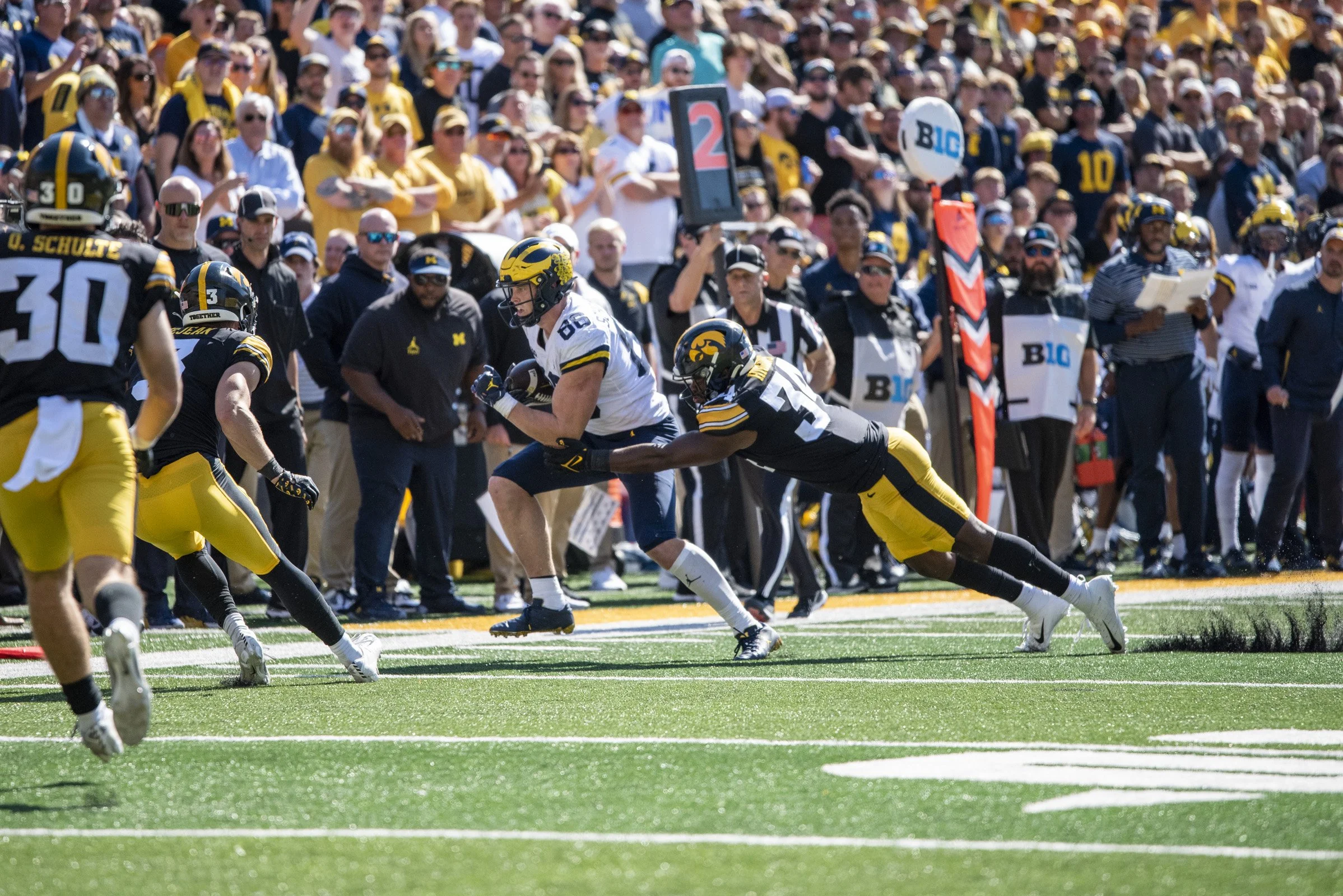 2022 FB_UM vs Iowa062.jpg