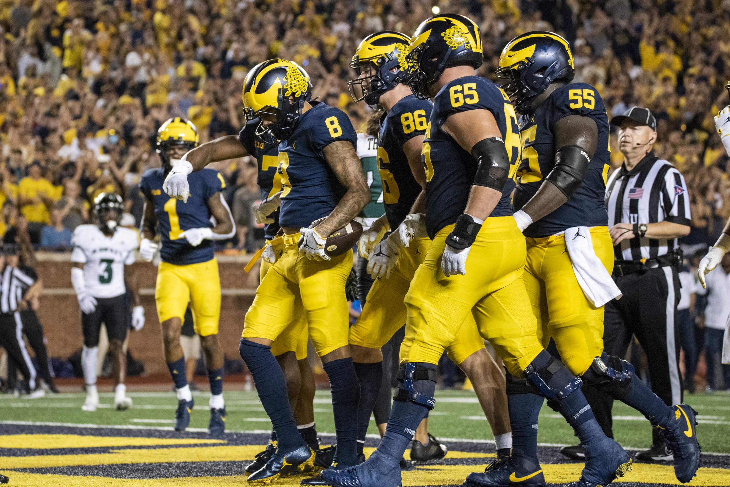 2022 FB_UM vs Hawaii0050.jpg