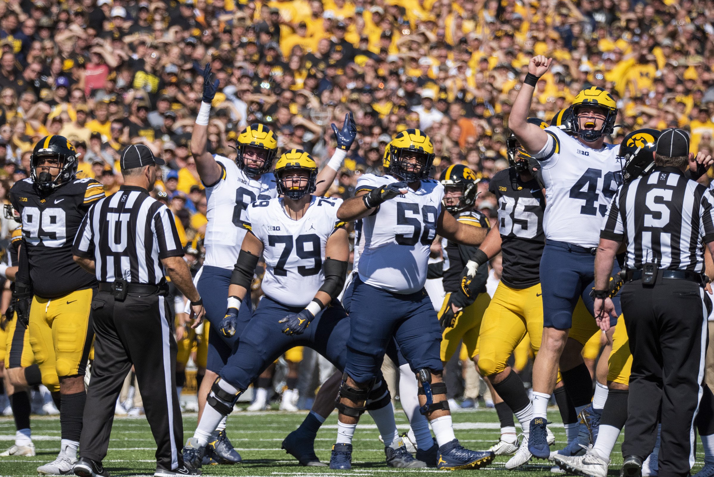 2022 FB_UM vs Iowa039.jpg