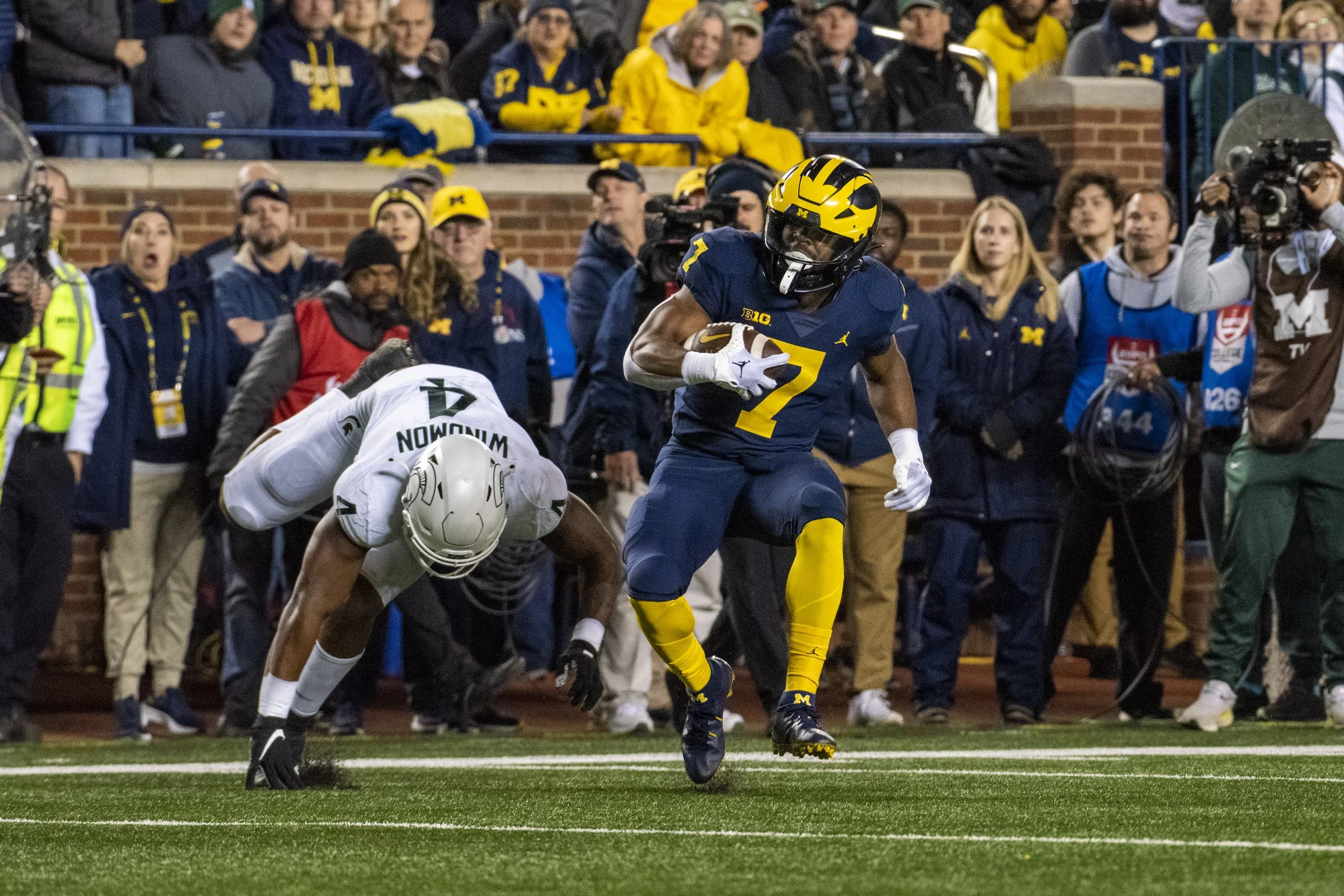 2022 FB_UM vs MSU041.jpg