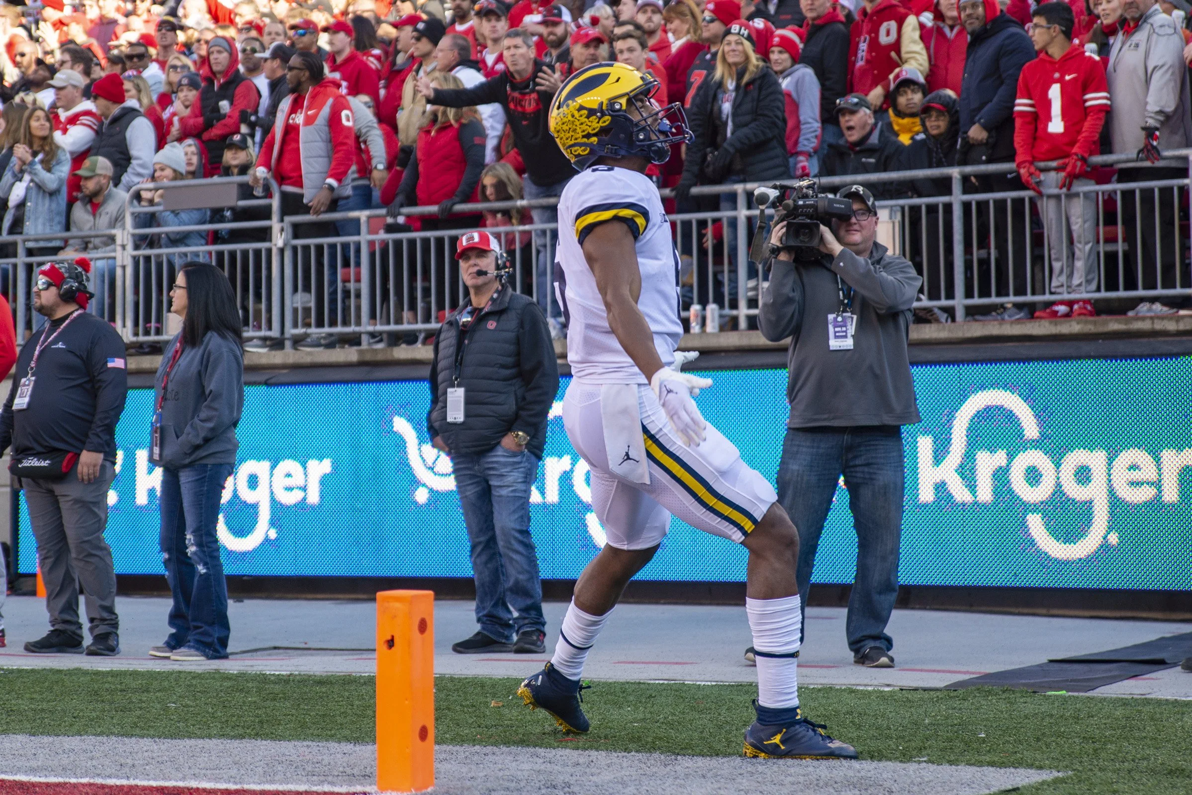 2022_UM vs OSU_0074.jpg