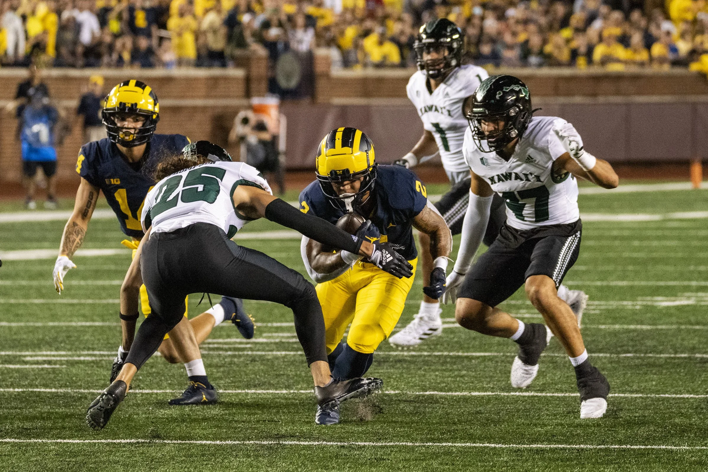 2022 FB_UM vs Hawaii0036.jpg