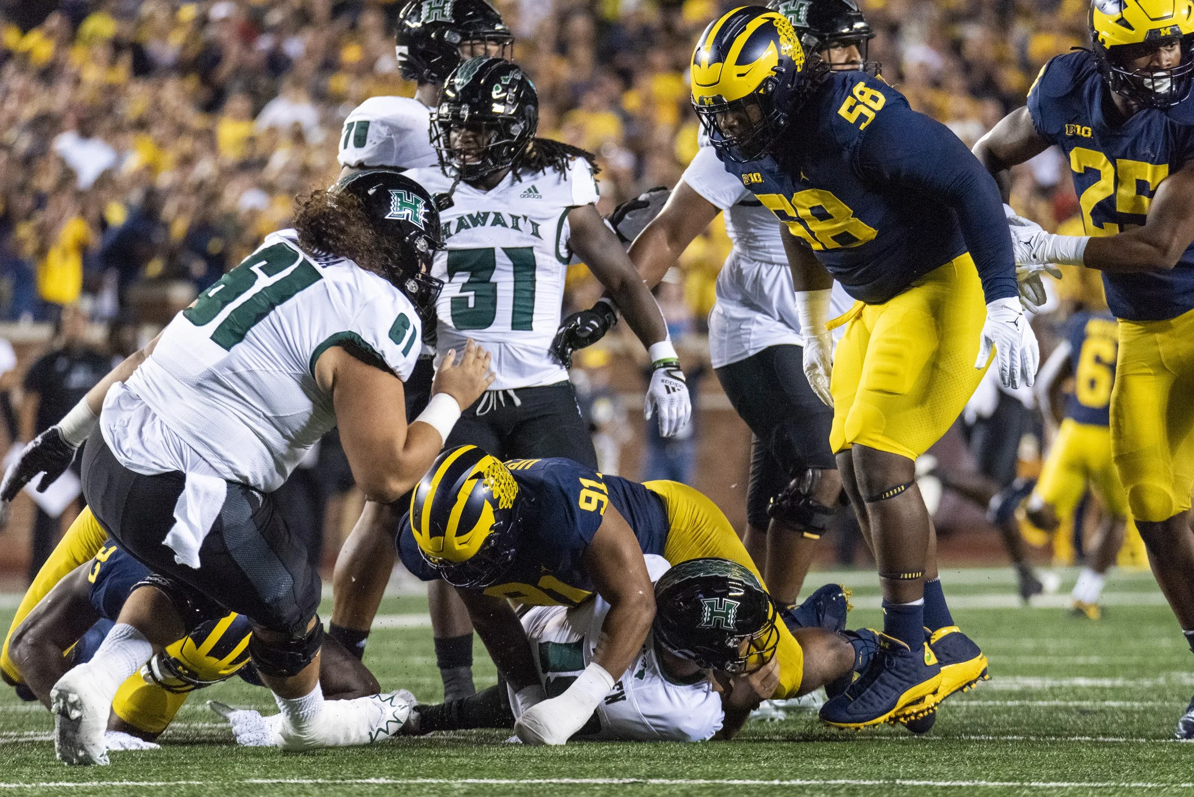 2022 FB_UM vs Hawaii0027.jpg