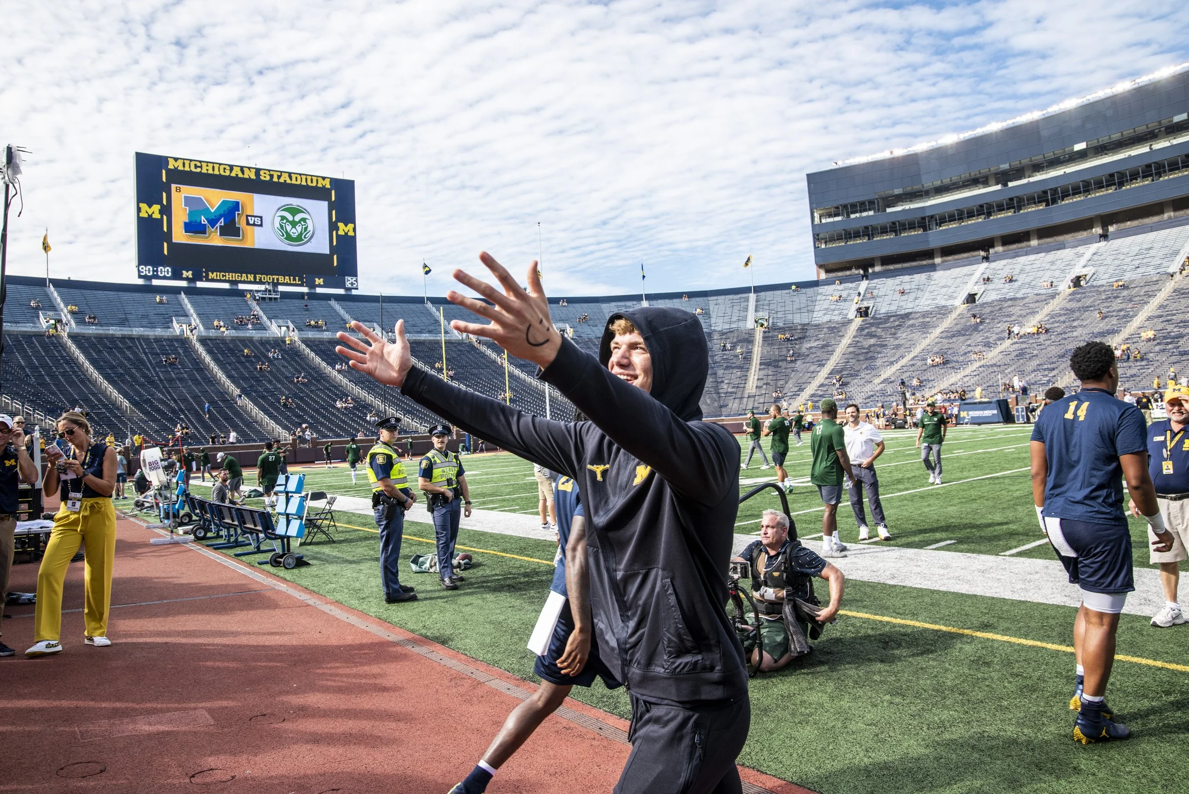 2022 FB_UM vs CSU0001.jpg